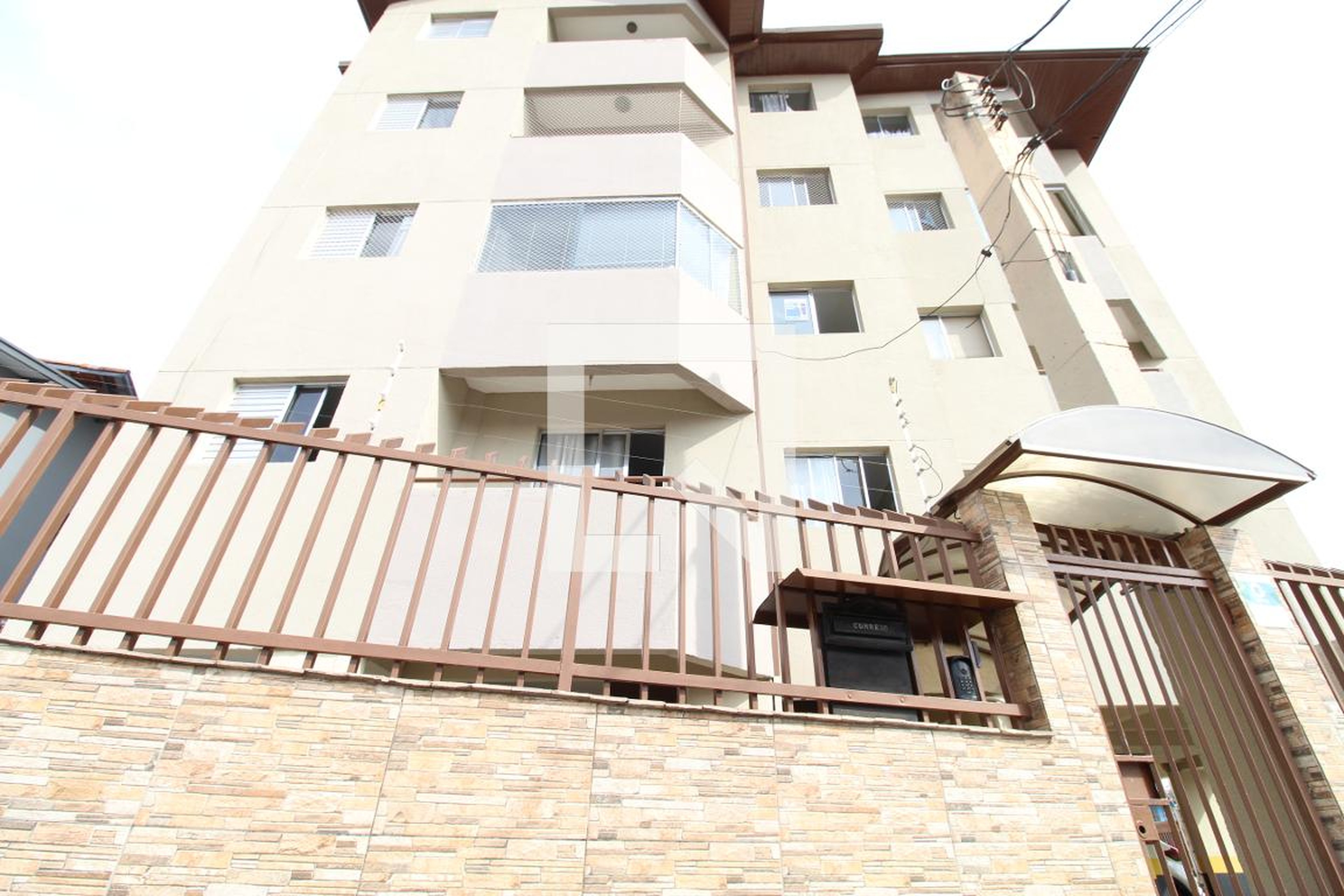 Fachada Condomínio em Rua Tupinambás, 56