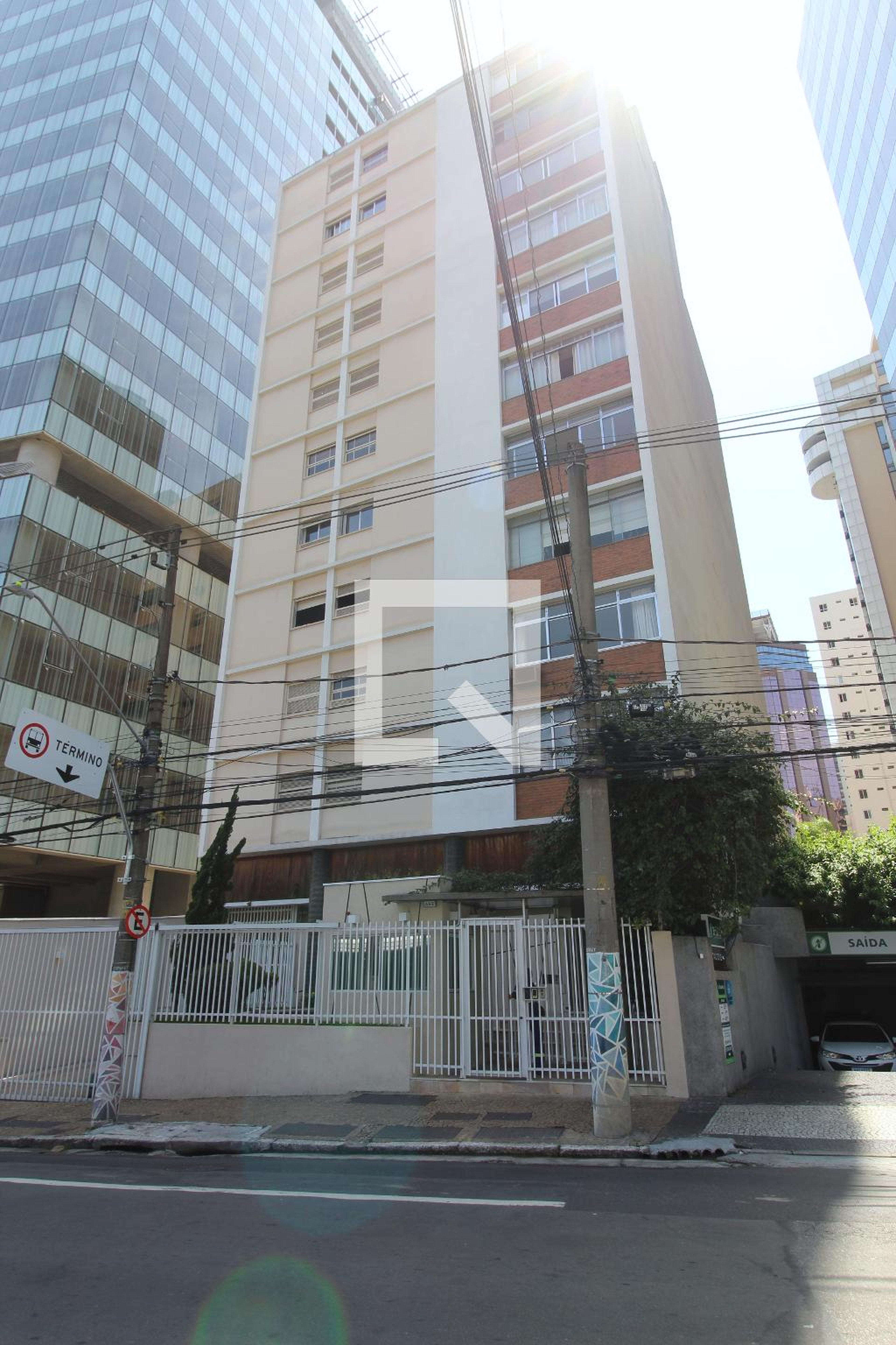 Fachada do Prédio Condomínio Caravelle