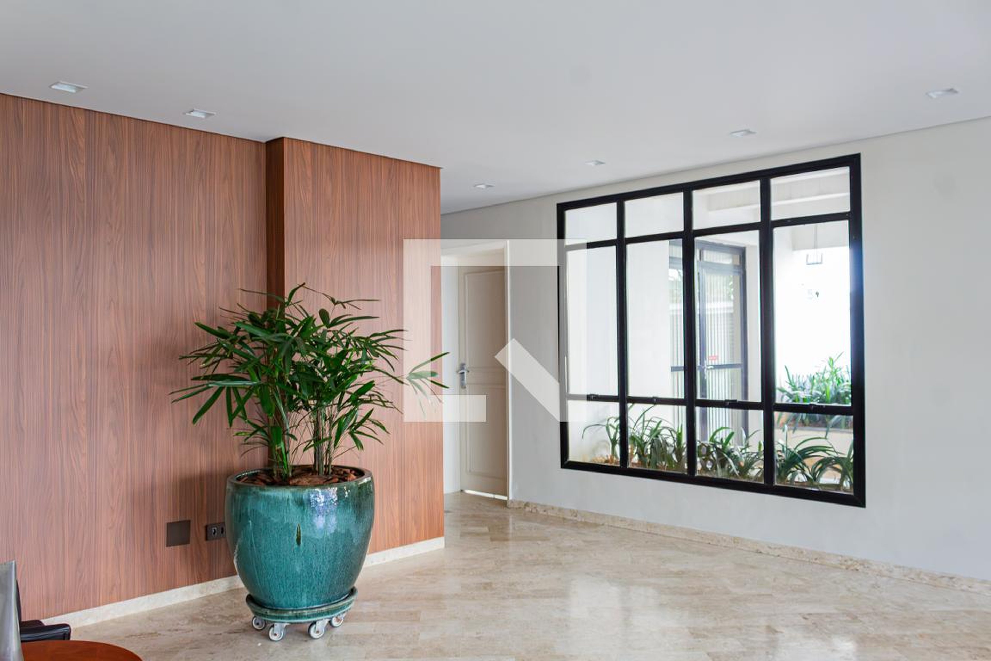 Hall - Edificio Residencial La Bonne Chance