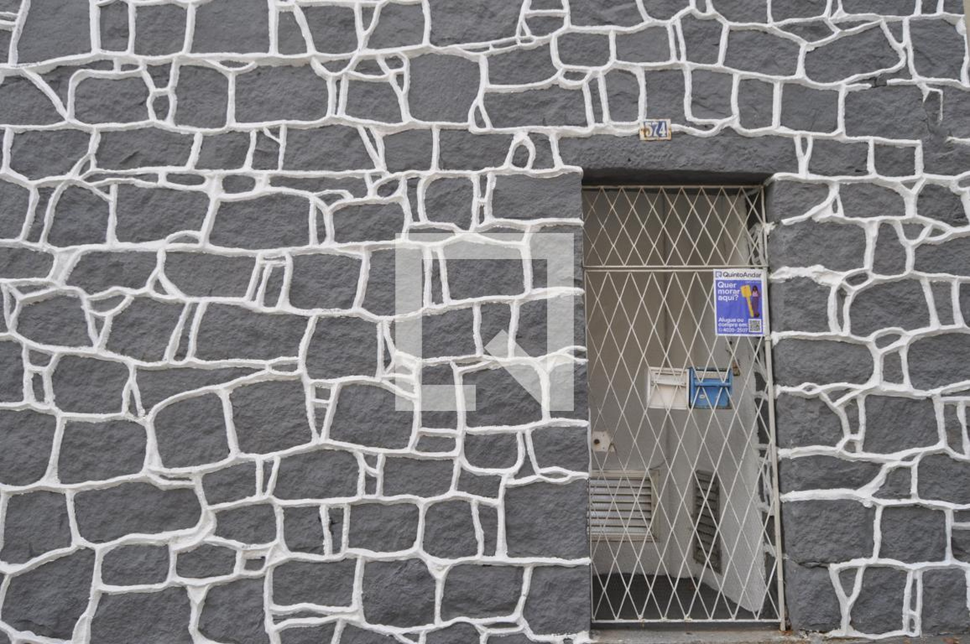 Fachada Condomínio em Rua Mário Calderaro, 574