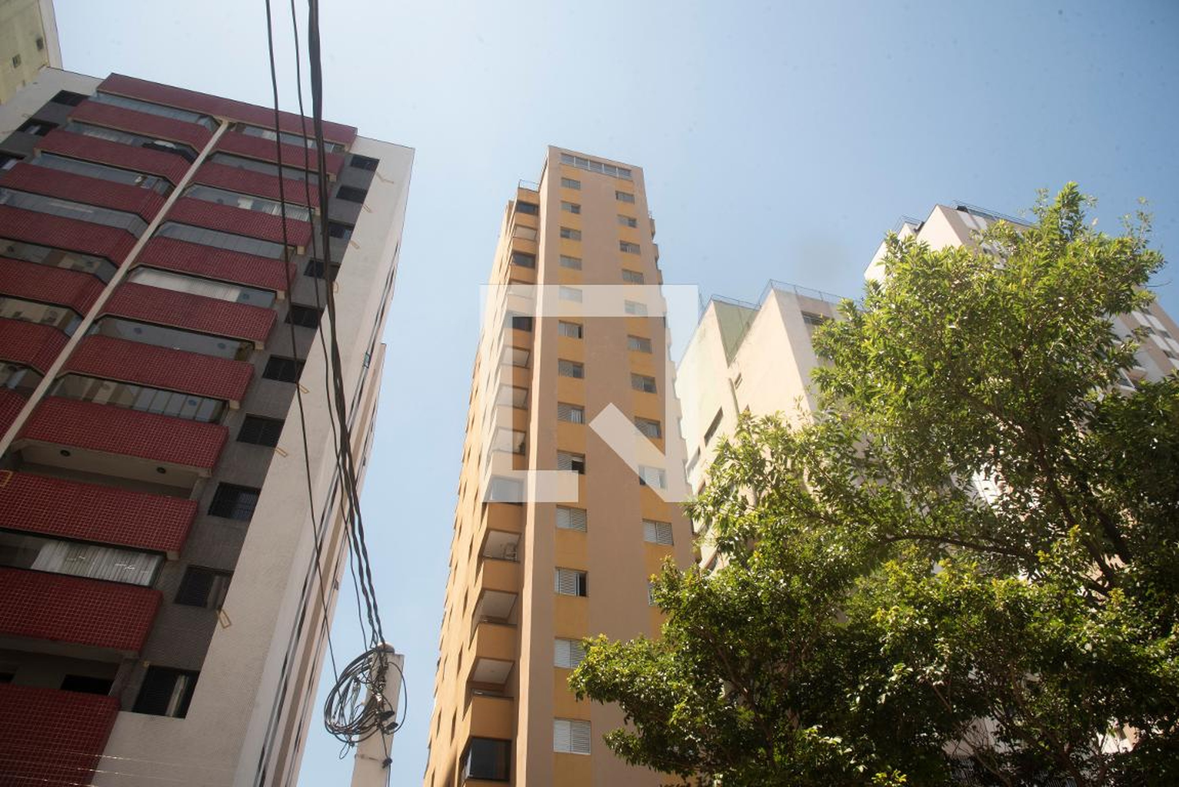 Fachada Condomínio Uvaias