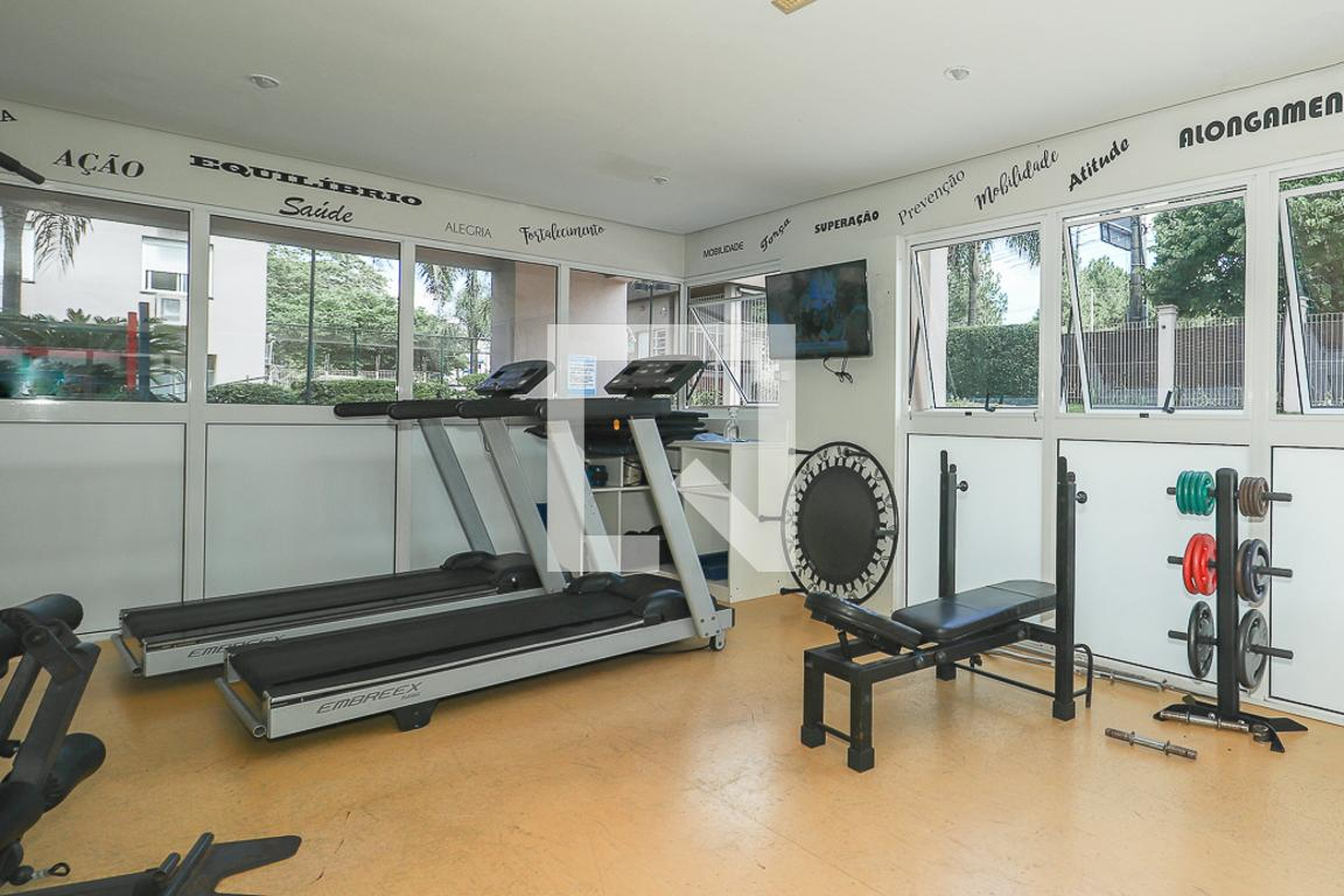 Academia - Edifício Residencial Ampla