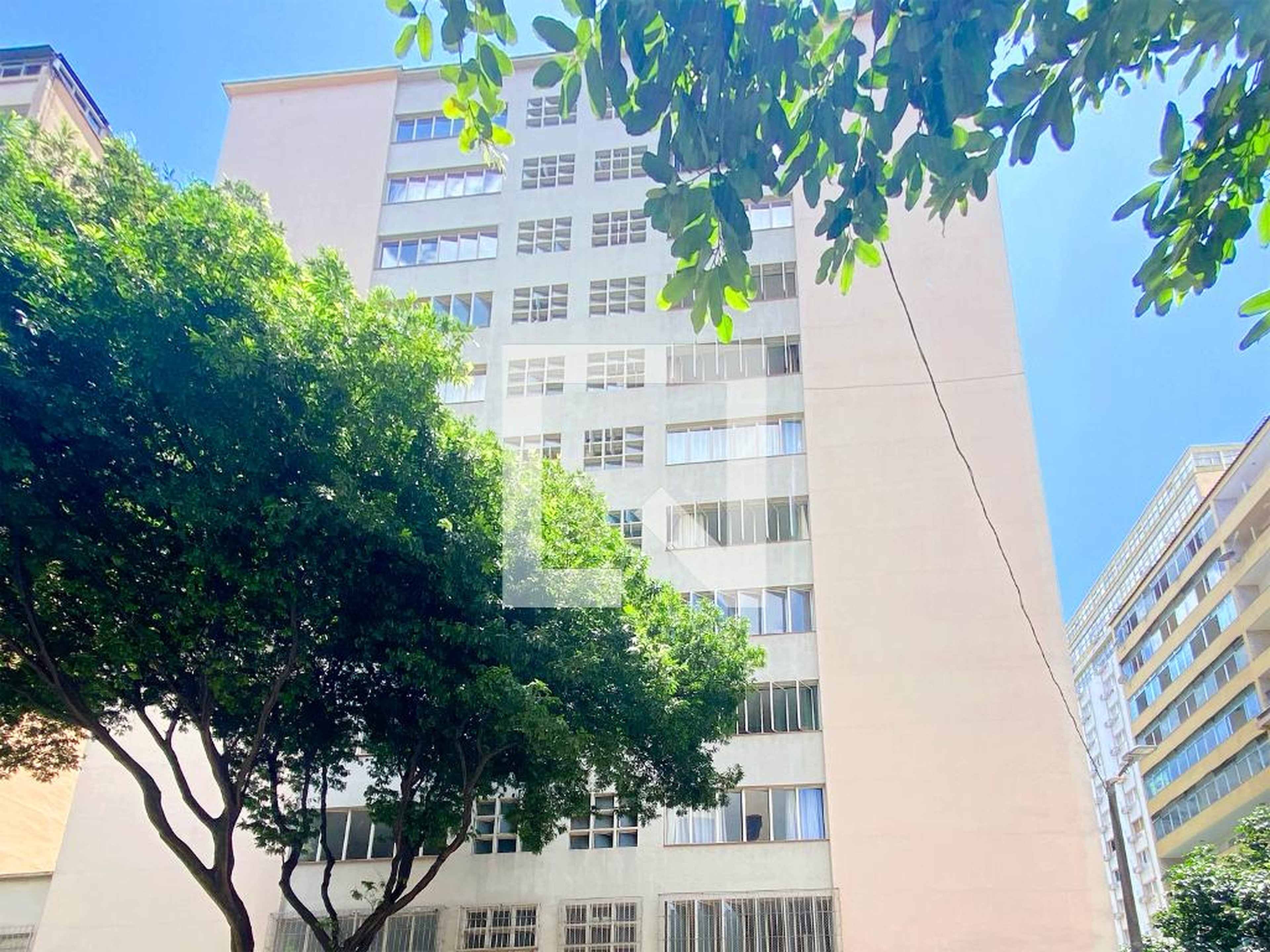 Fachada Condomínio Ferreira Leite