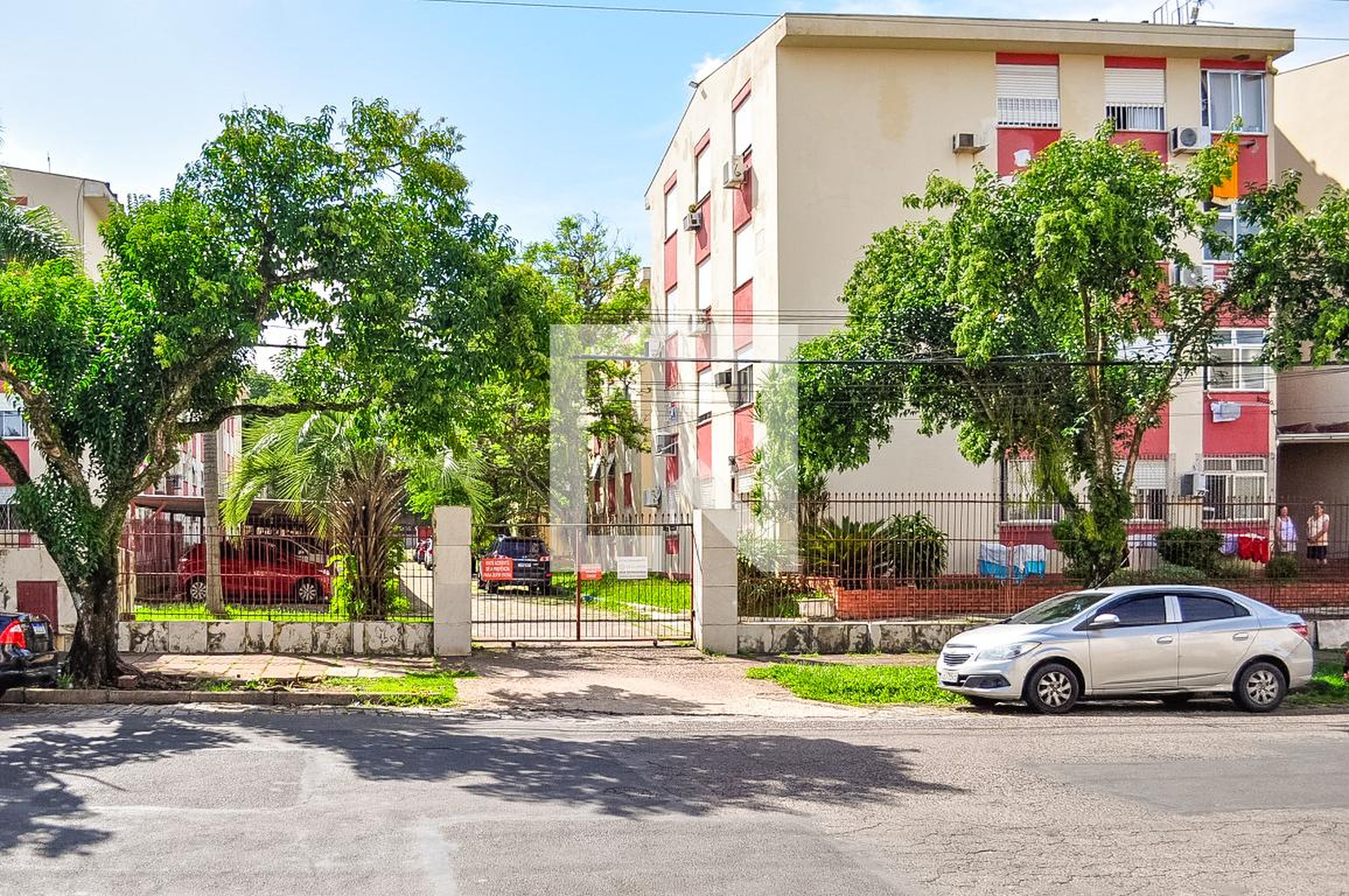 Fachada Condomínio em Rua Coronel Otaviano Pinto Soares, 395