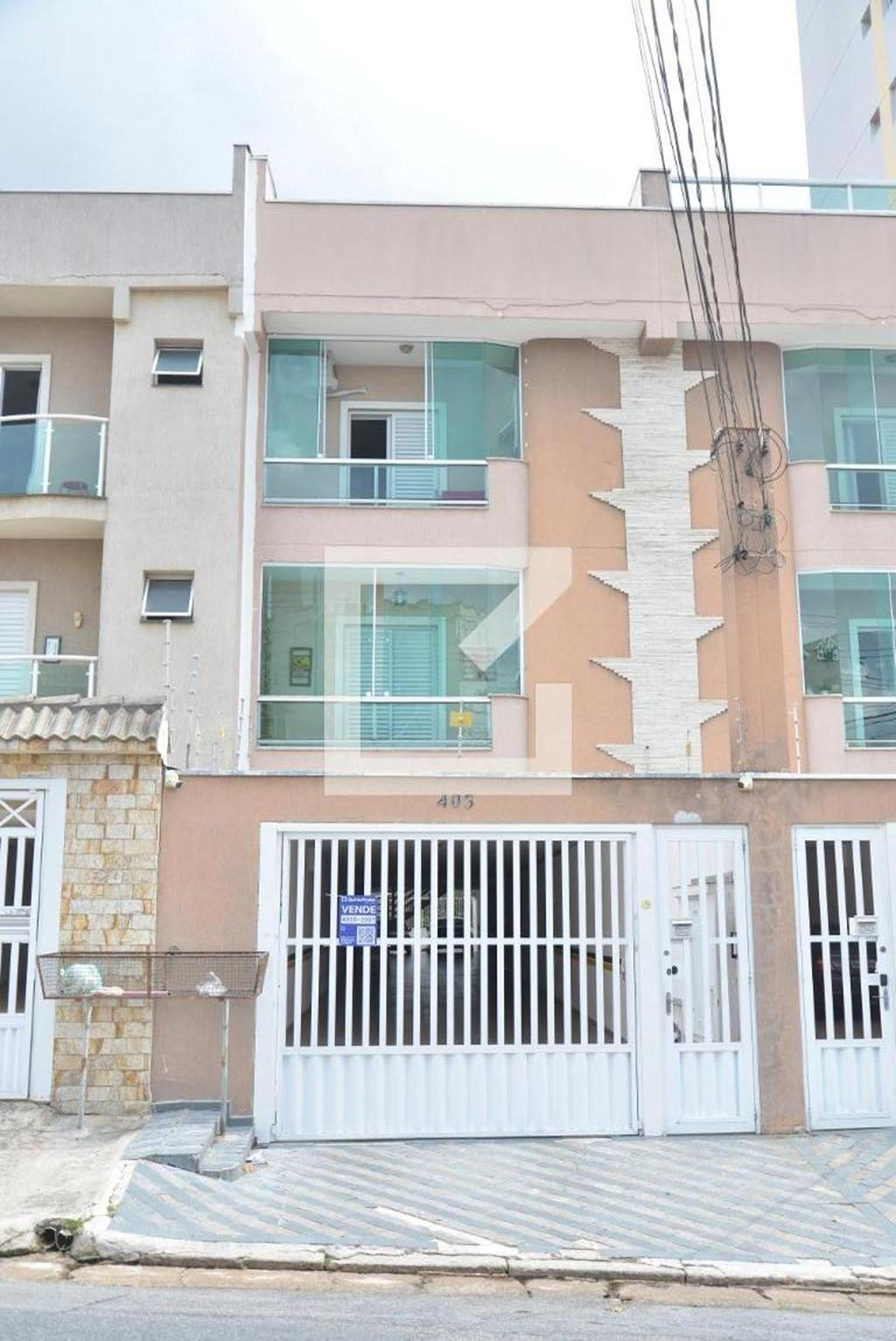 Fachada do Prédio Condomínio em Rua Muritiba, 403