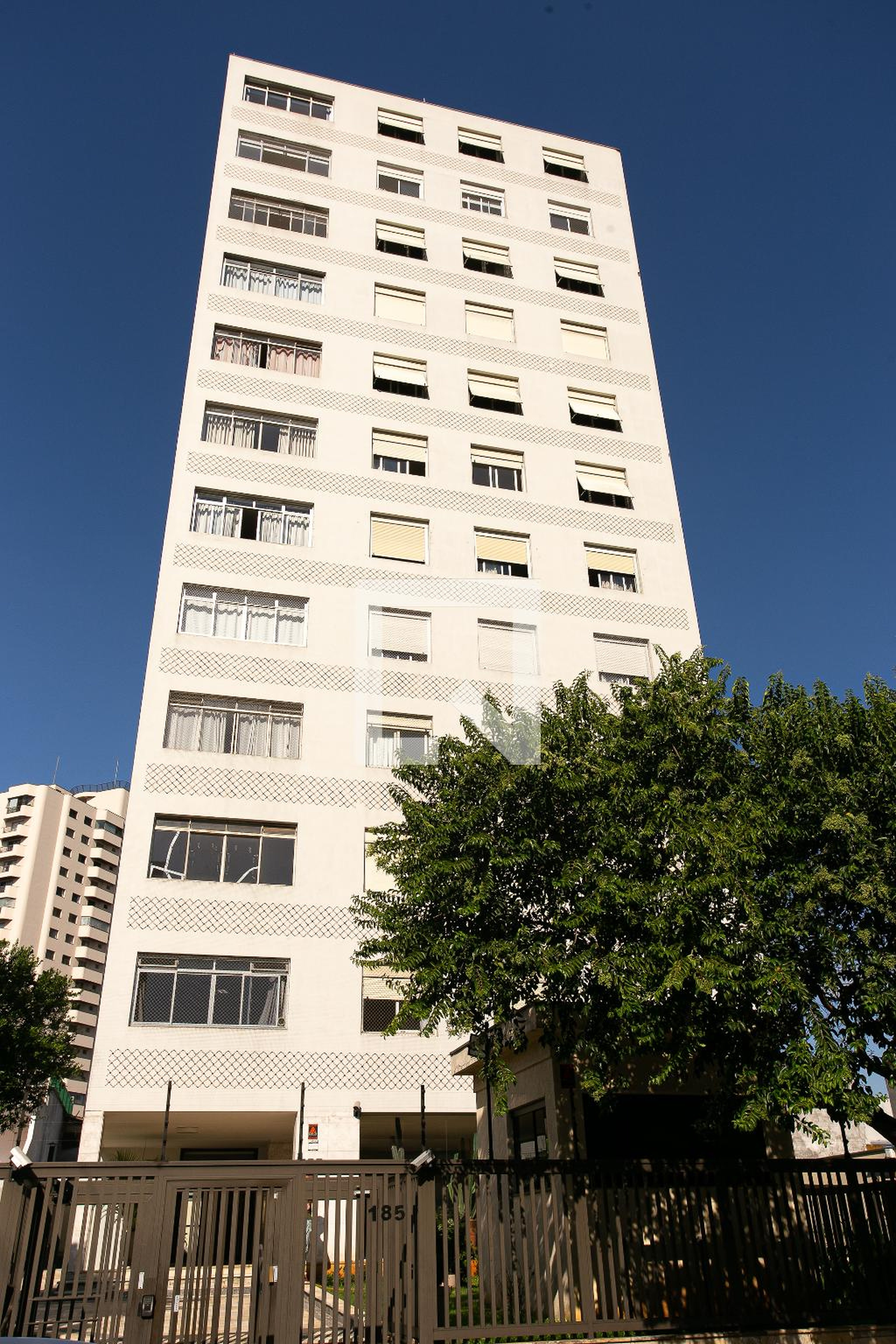 Fachada Condomínio Igaratim