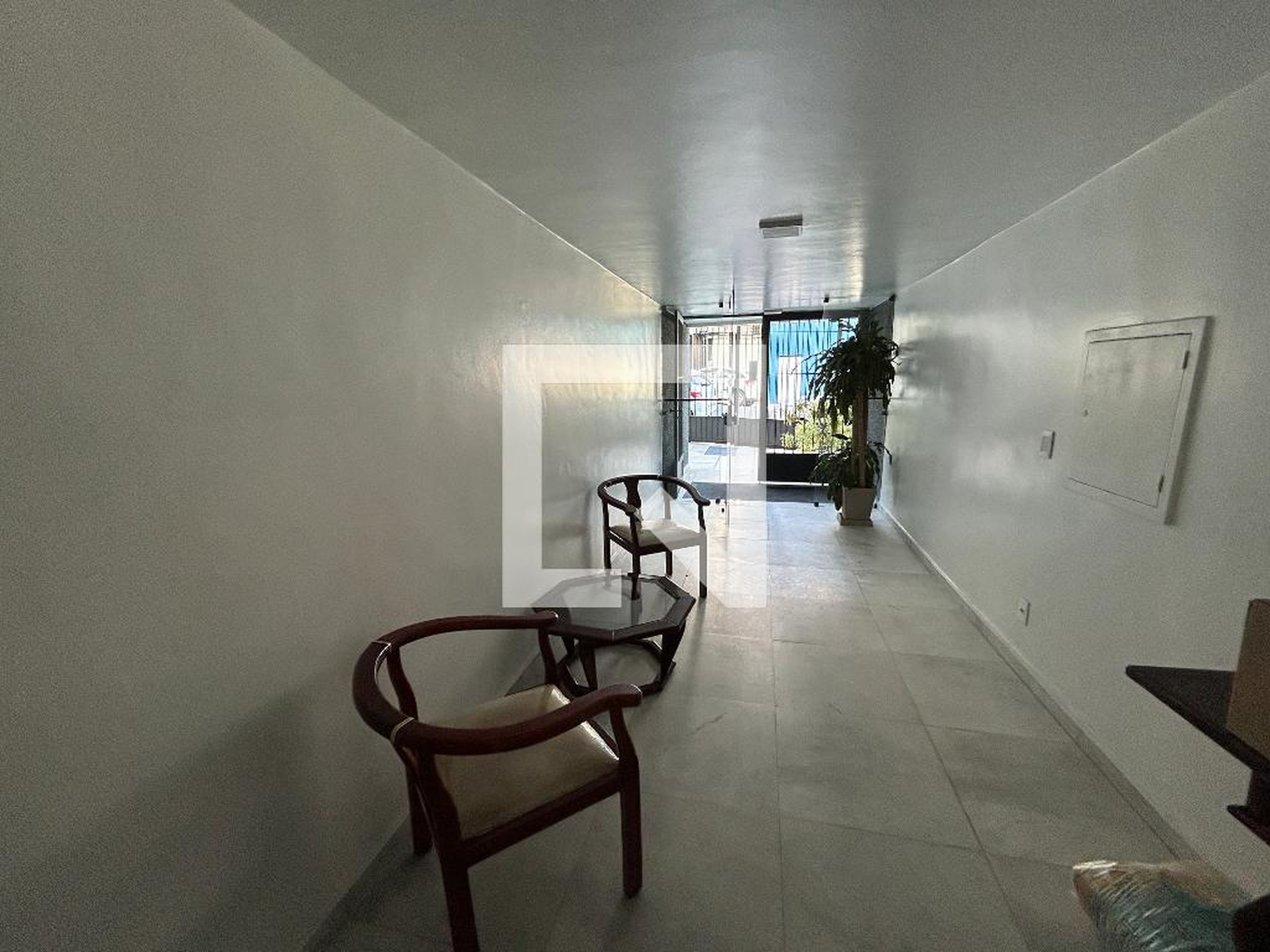 Hall de entrada - Edifício Solar dos Lírios