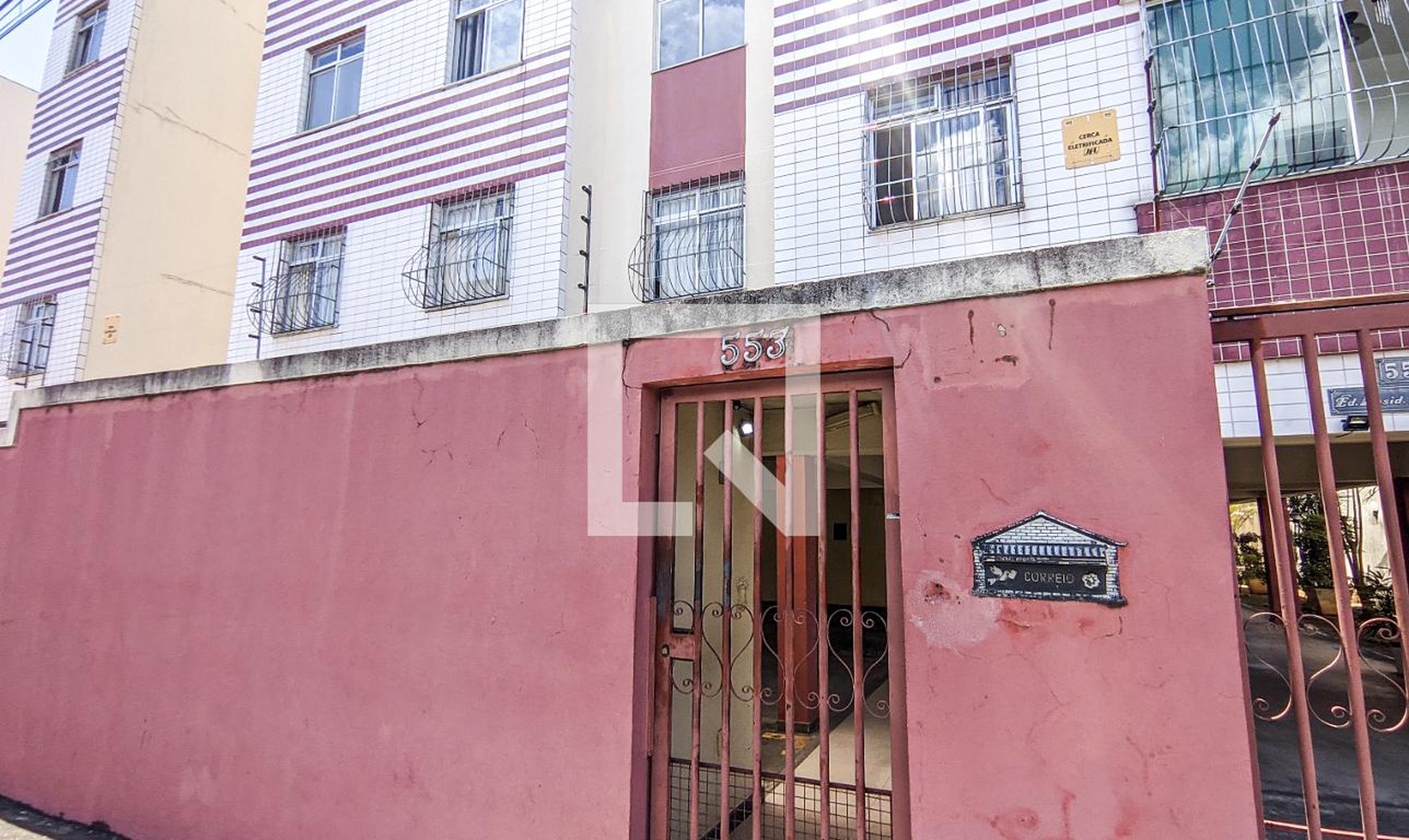 Fachada Condomínio em Rua Pio XI, 553