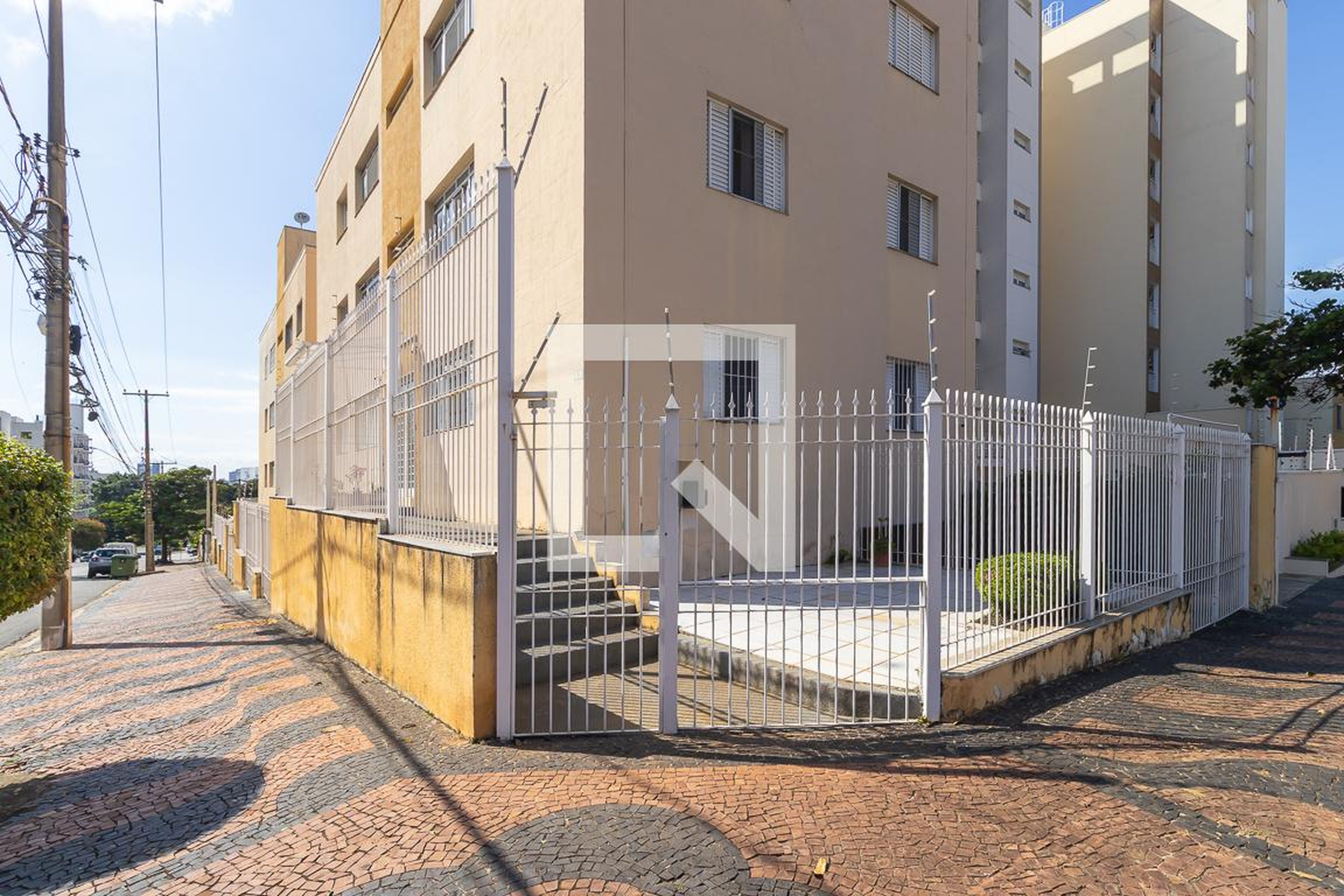 Fachada Condomínio em Rua Espanha, 385