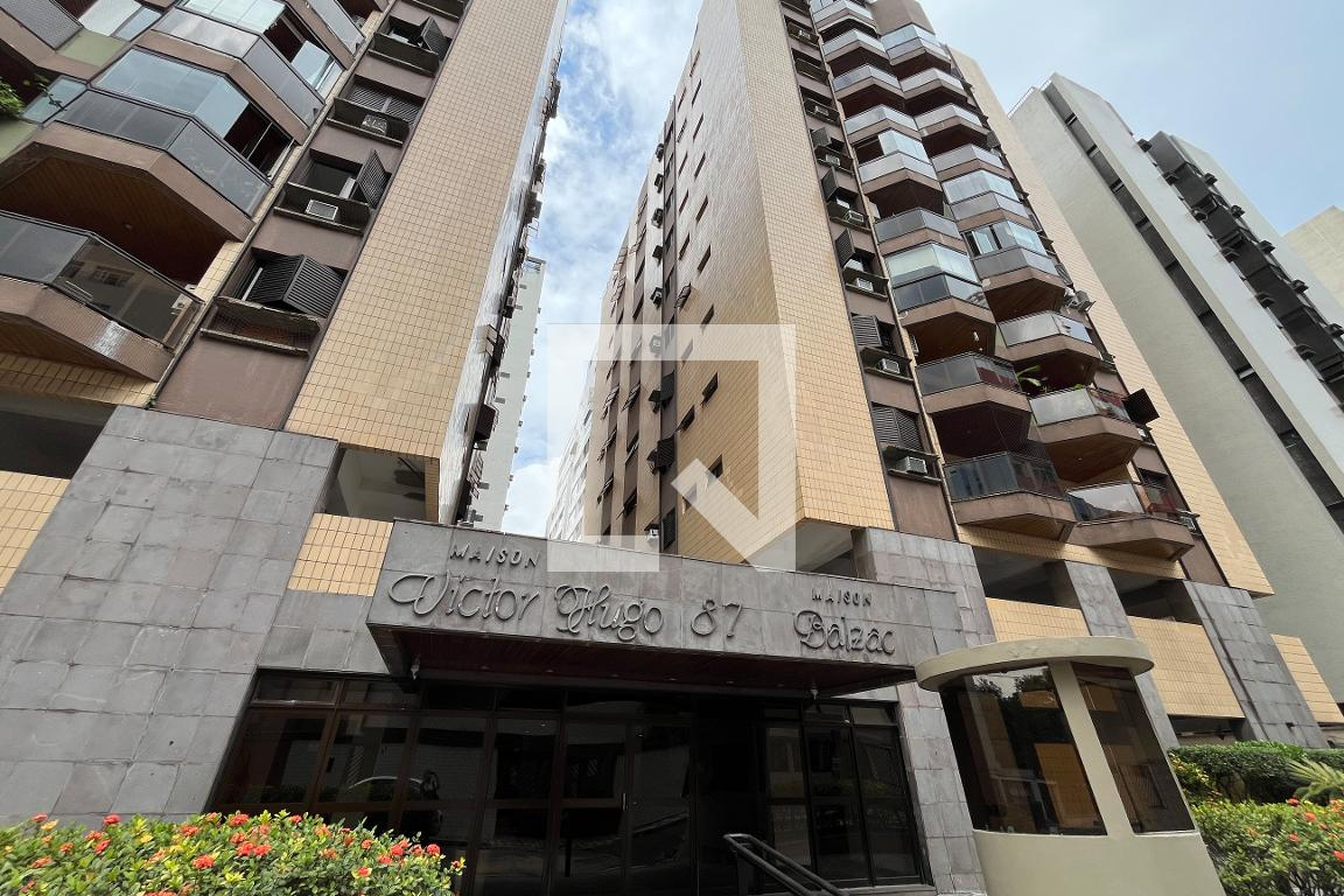 Fachada Condomínio Maison Victor Hugo e Maison Balzac