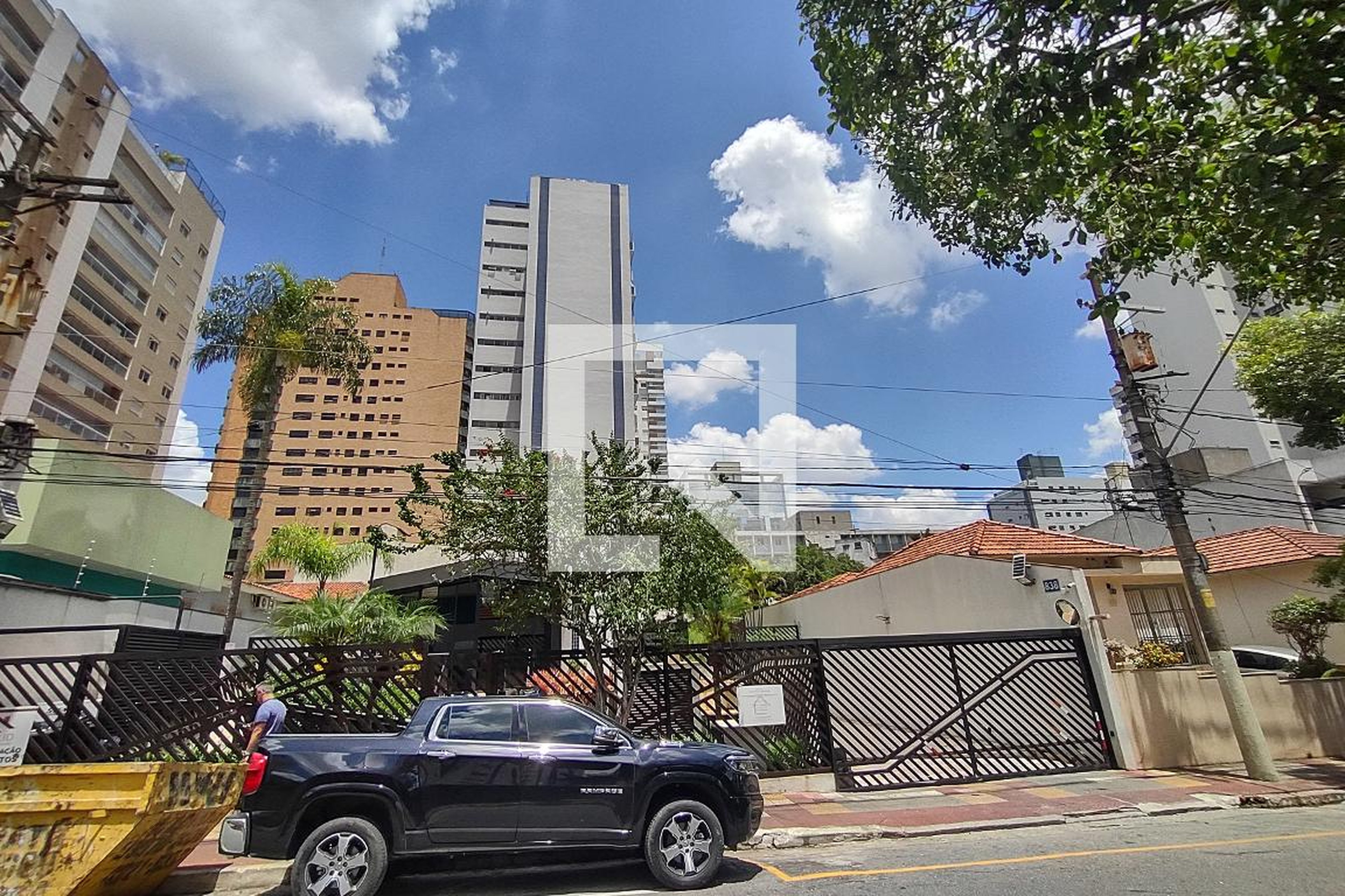 Fachada Condomínio Bandeirantes