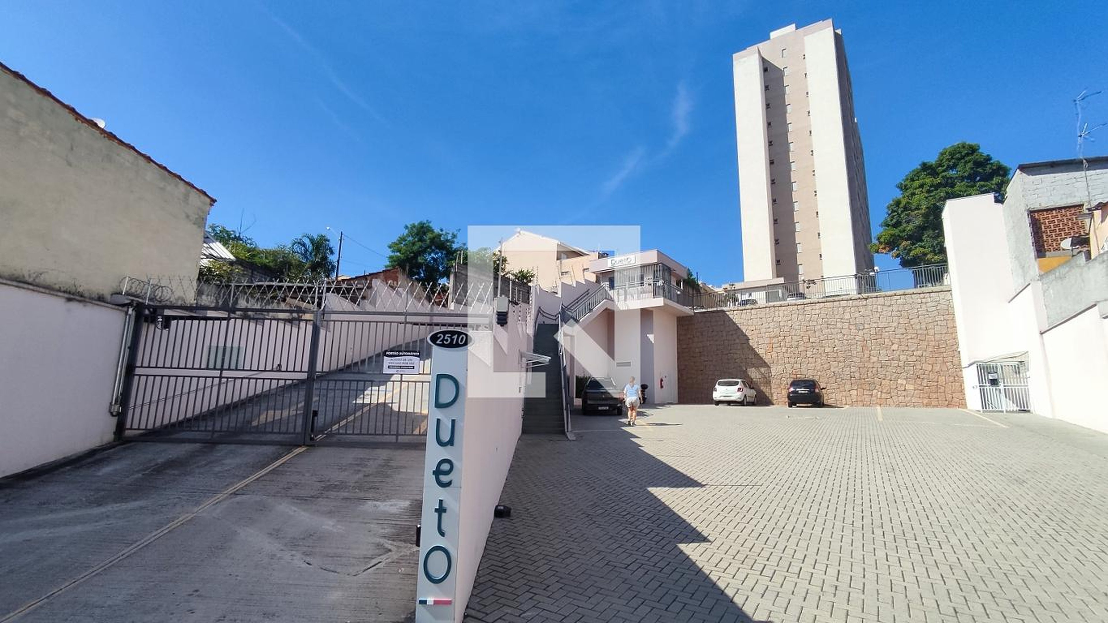 Fachada do Condomínio Condomínio Dueto Colônia