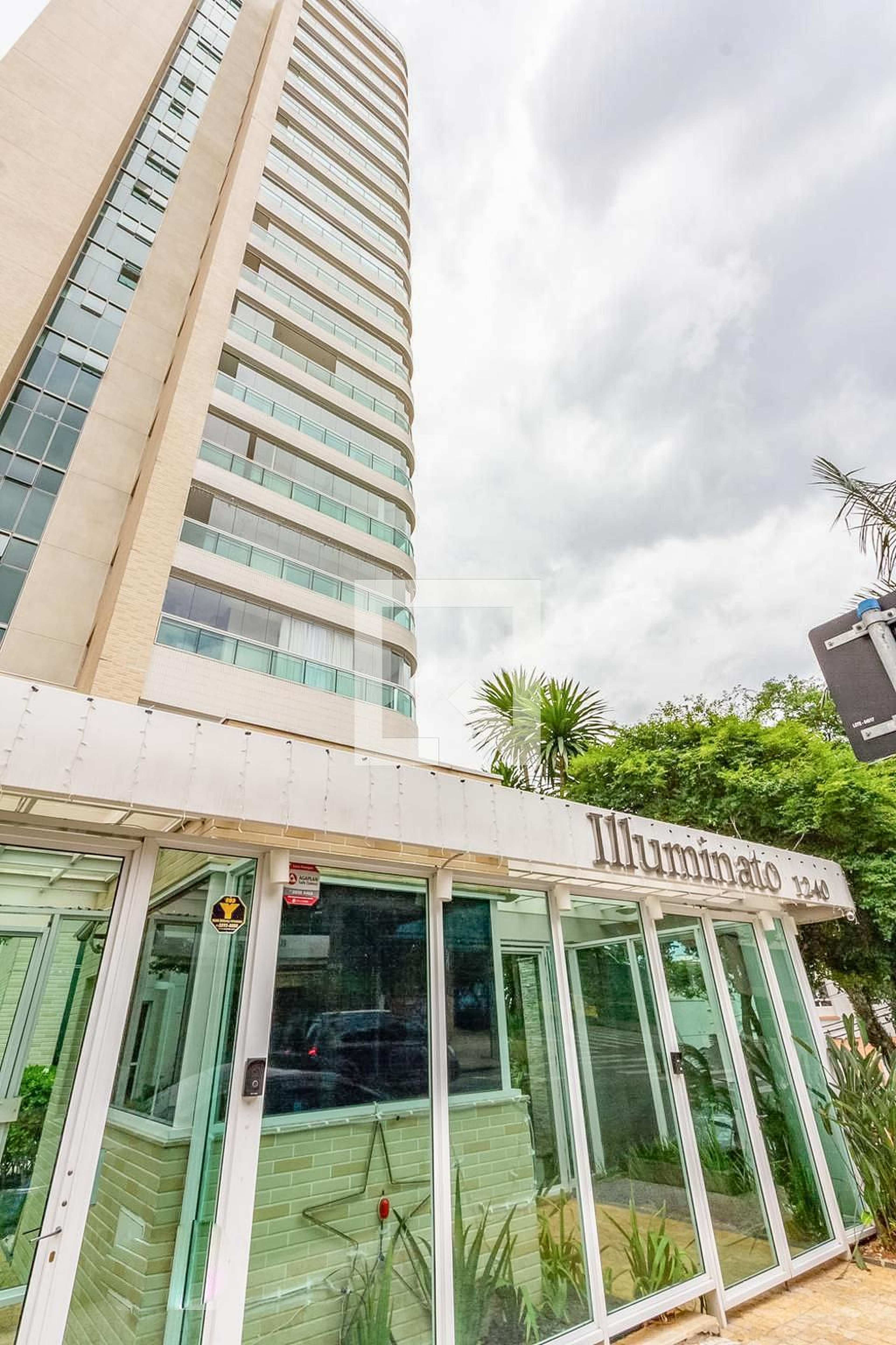 Fachada Condomínio Illuminato