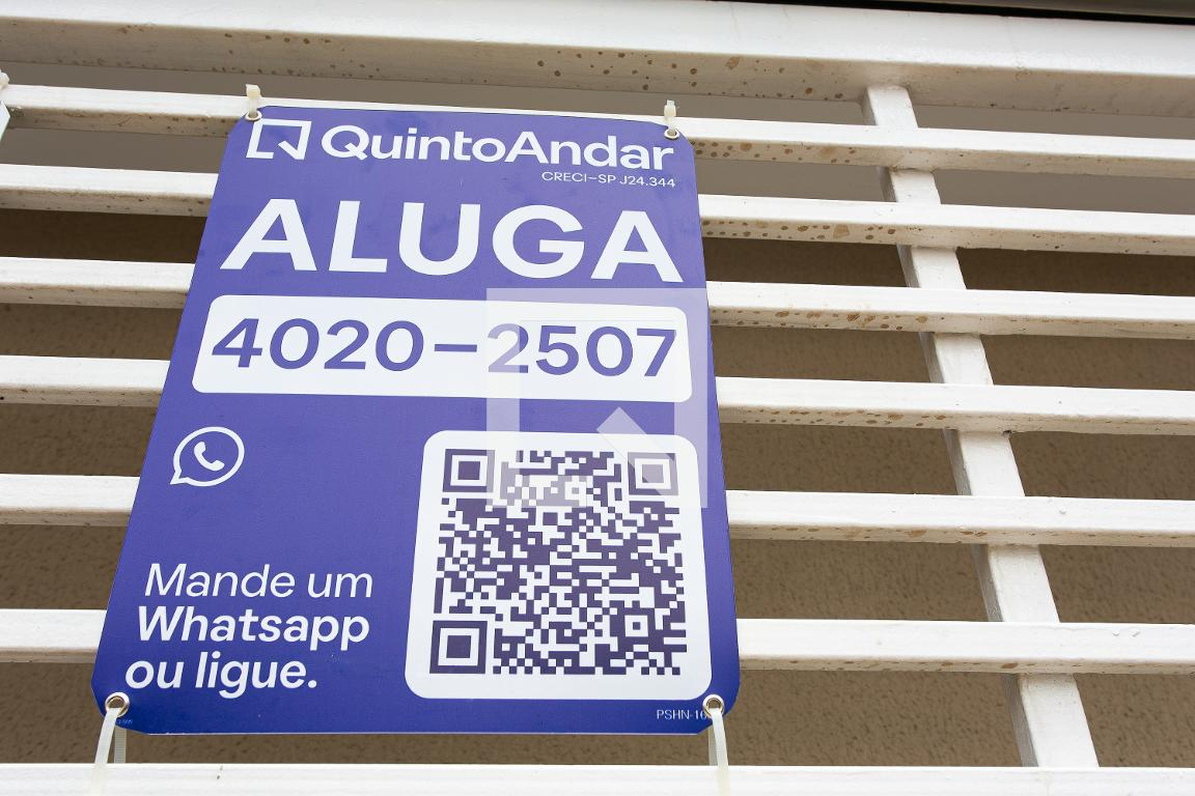 Fachada Condomínio em Rua Picinguaba, 241