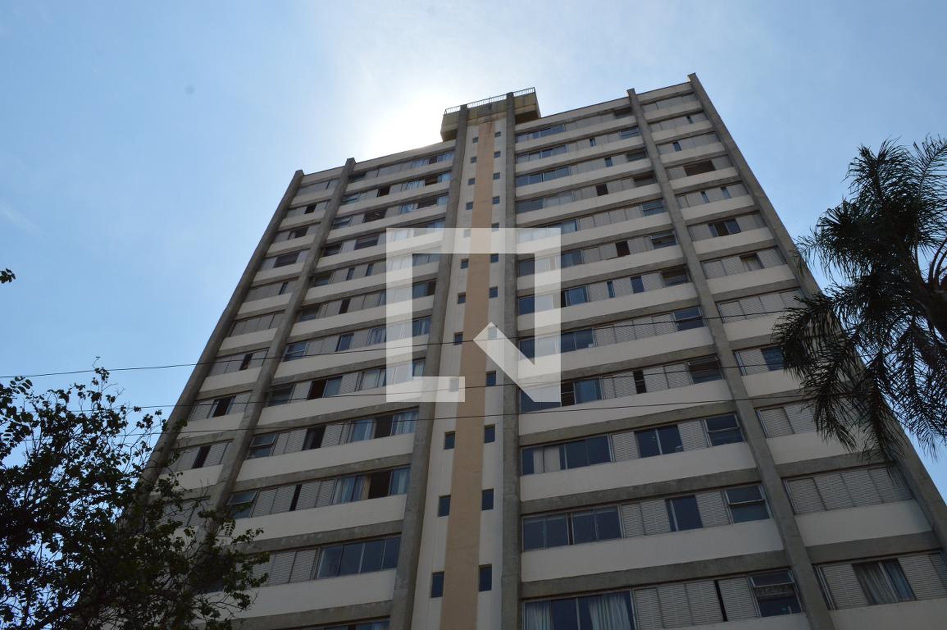 Fachada Condomínio em Rua Jorge Tibiriçá, 159