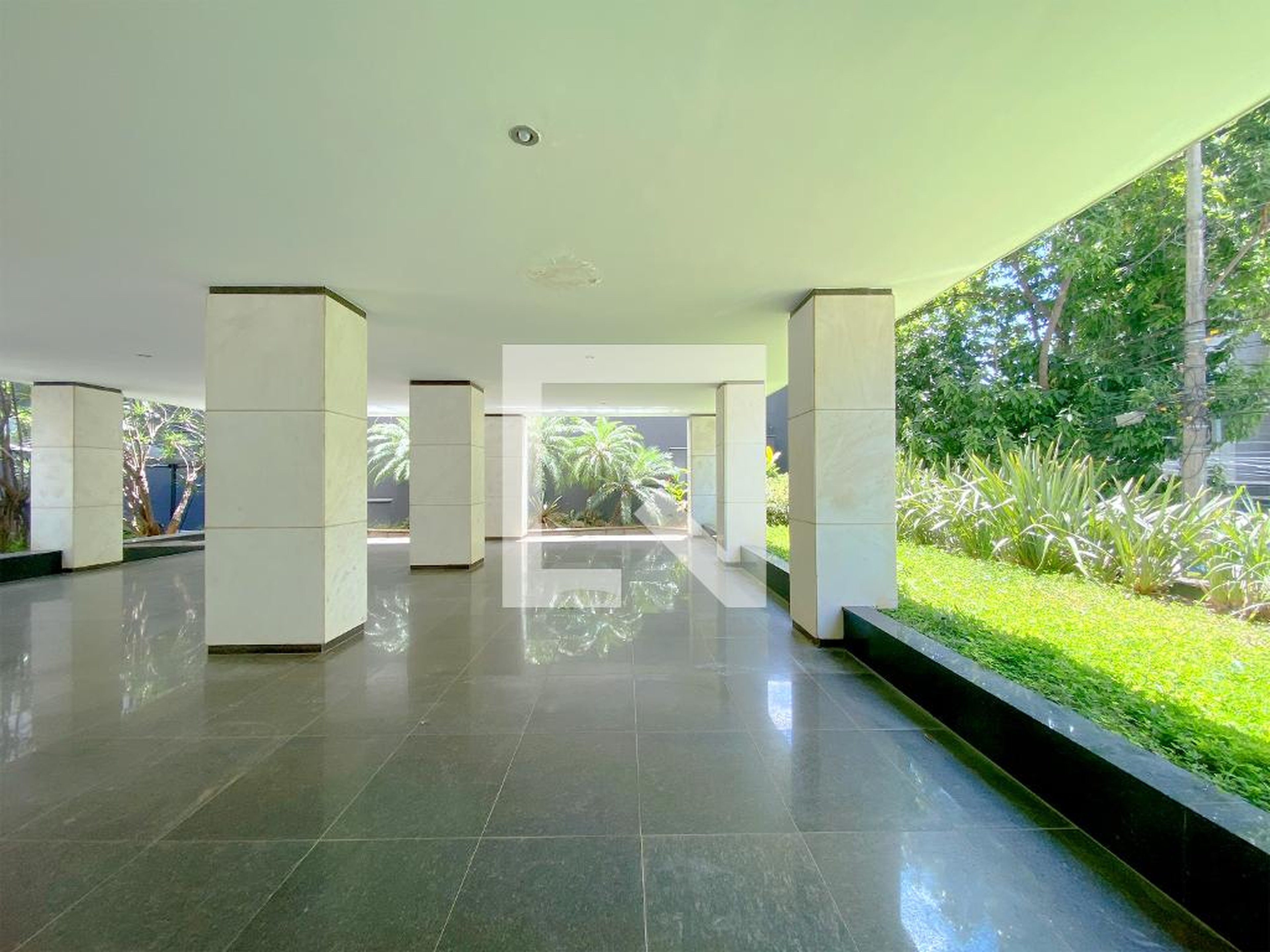 Hall de Entrada - Edifício Parque Joséfa de Miranda Britto