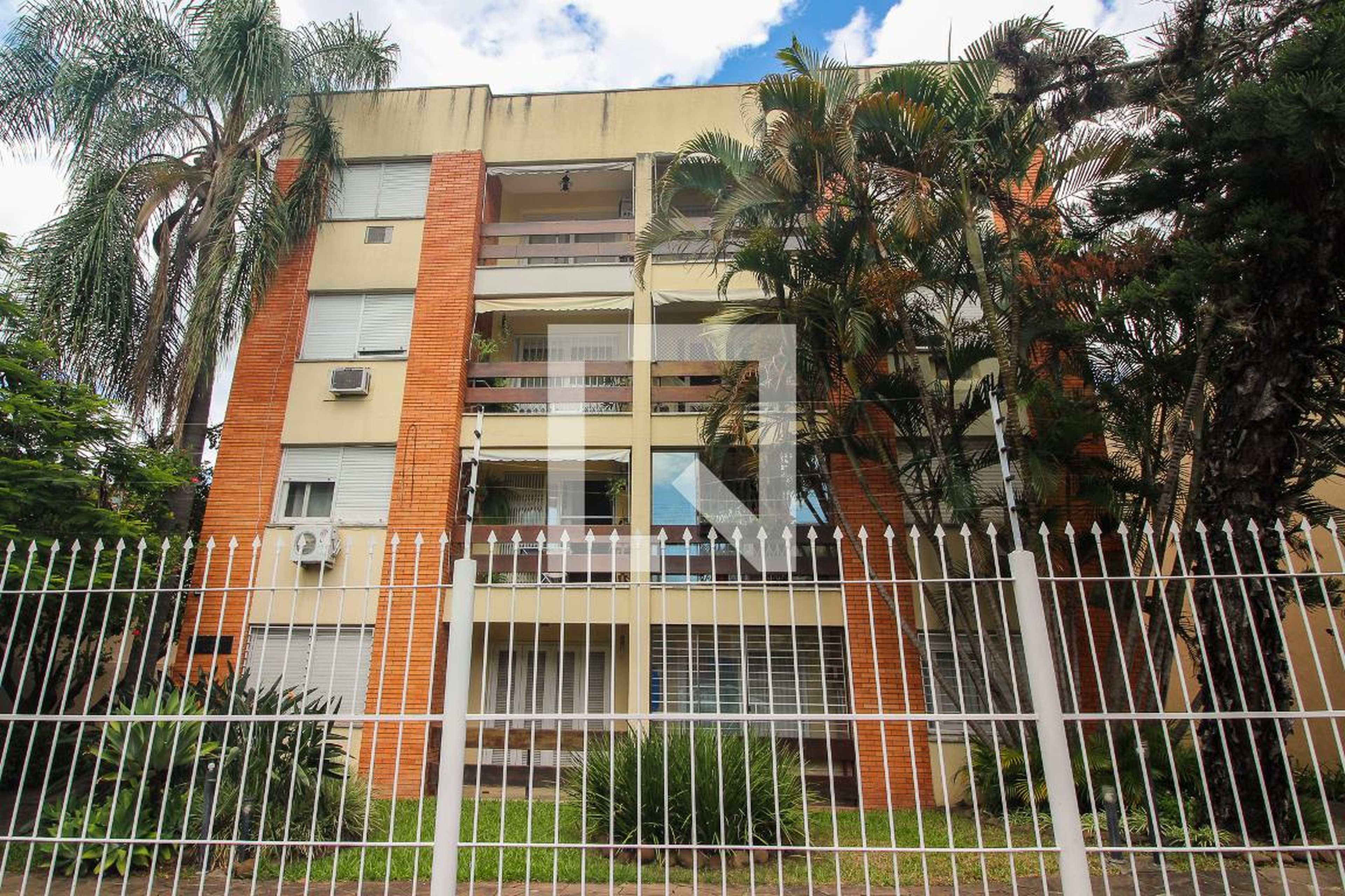 Fachada do Prédio Condomínio em Rua Vicente da Fontoura, 1059