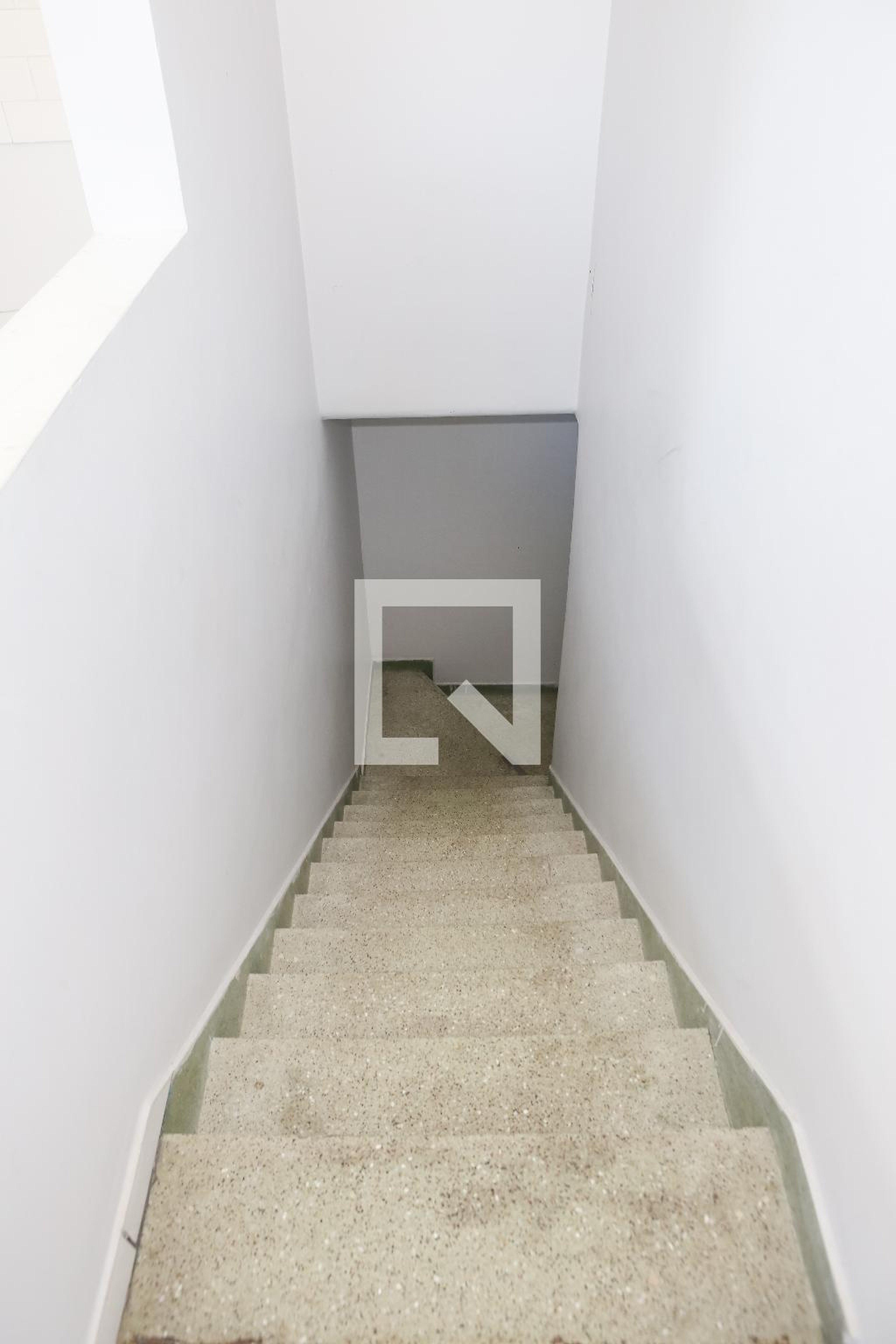 Entrada Condomínio em Rua Tito, 1724