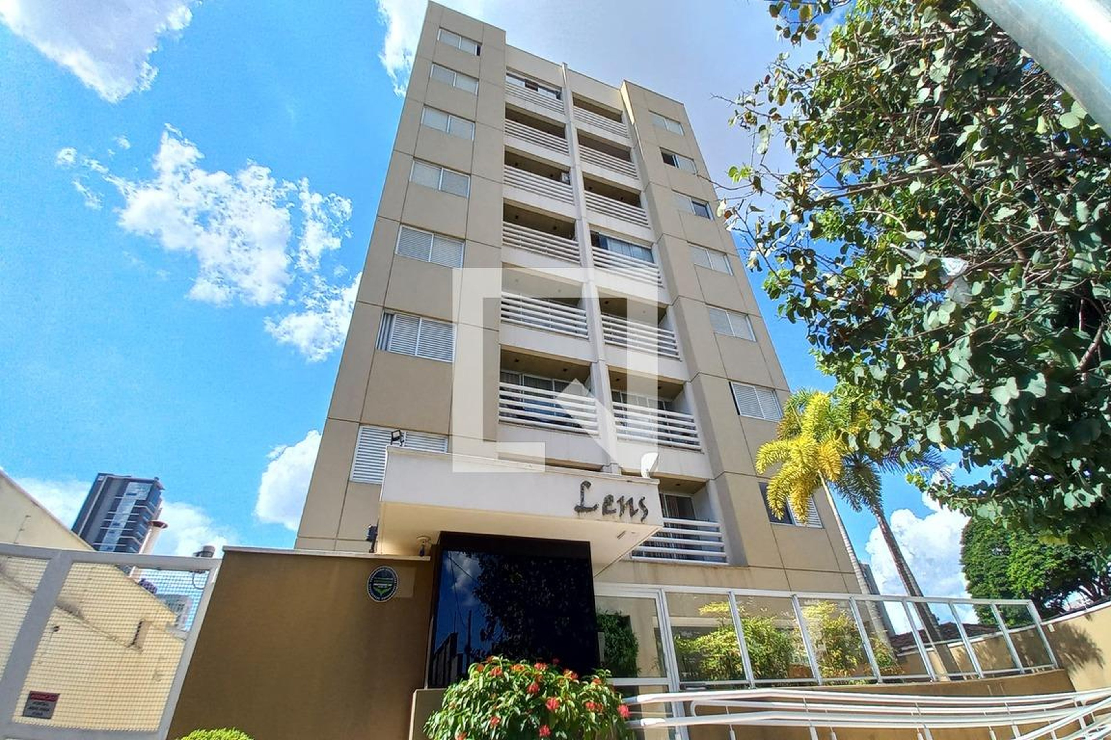 Fachada do Prédio Condomínio Lens