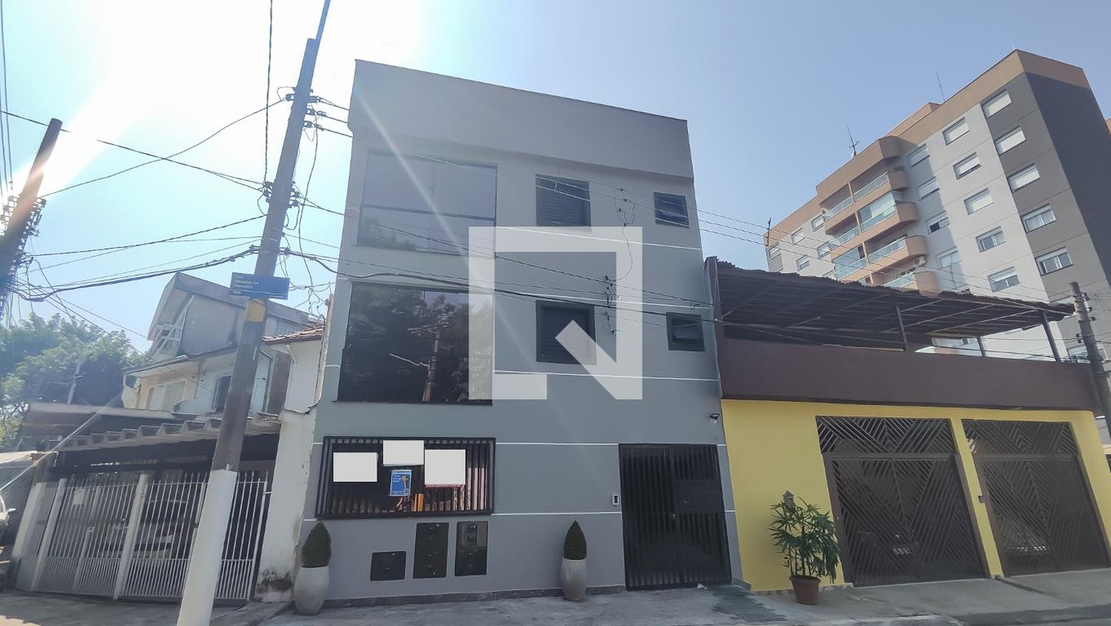 Fachada do Prédio Condomínio em Rua Ronaldo de Carvalho, 426