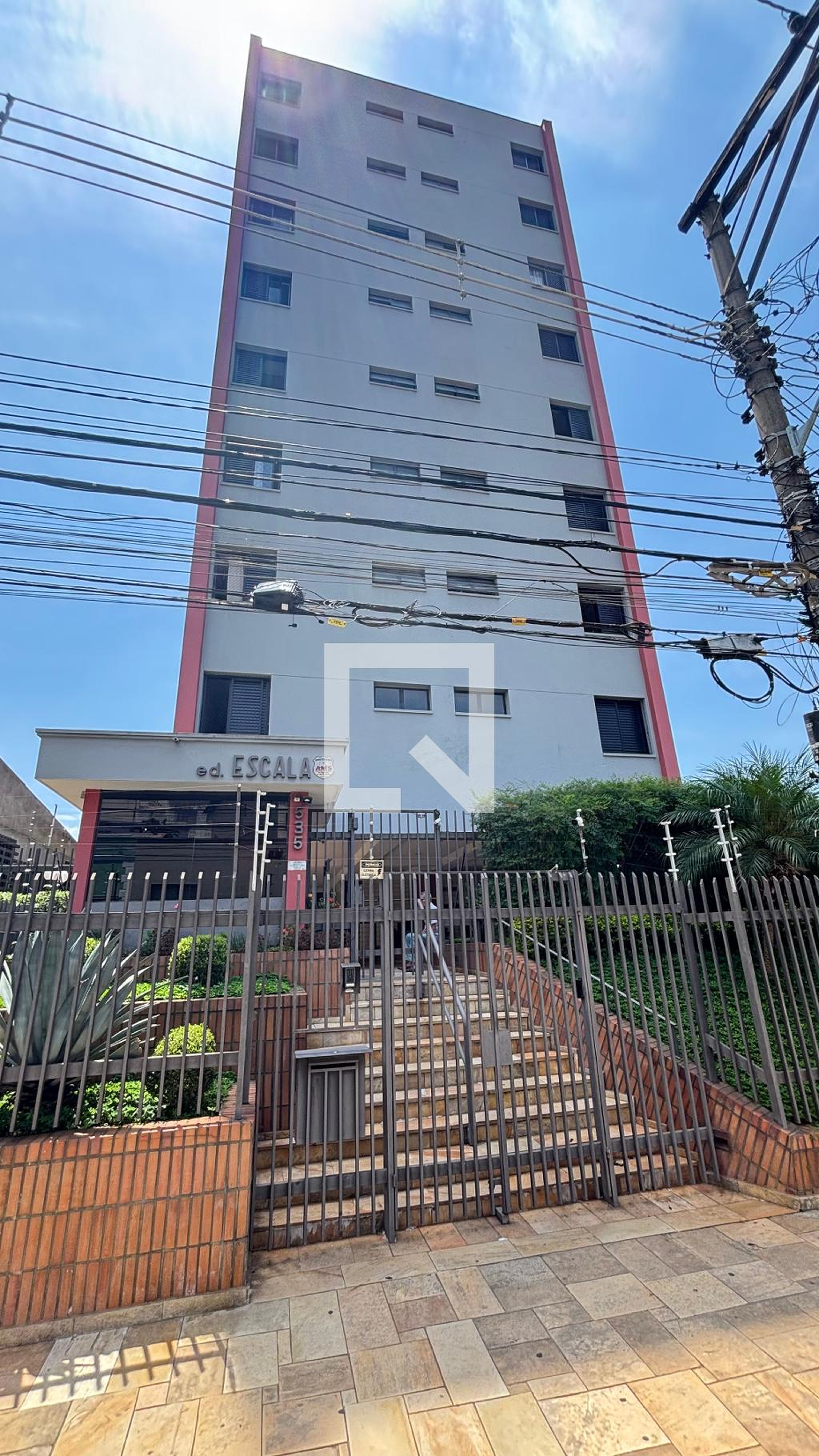 Fachada Edificio Escala