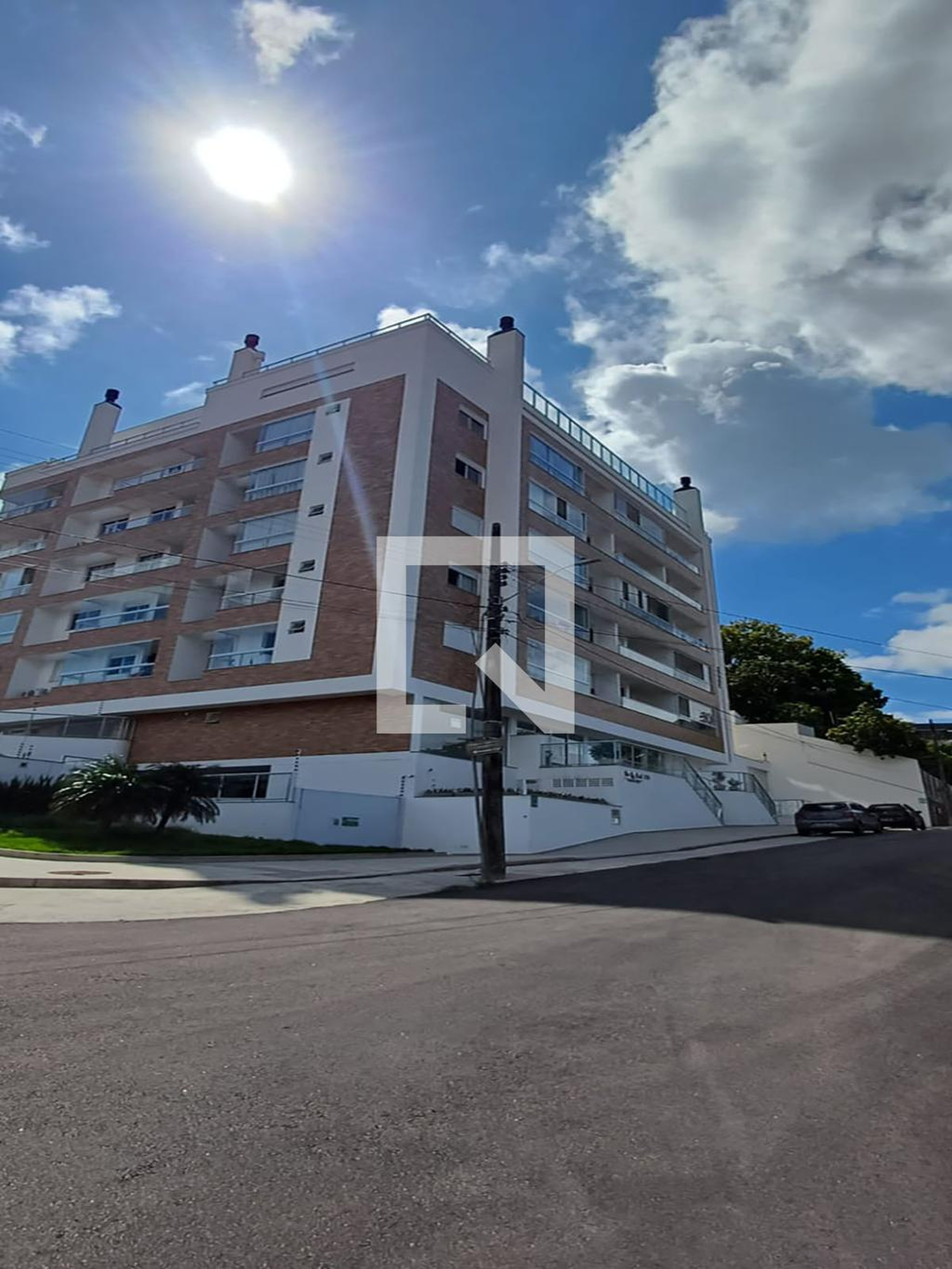 Fachada do Prédio Condomínio em Rua Poeta Francisco Machado de Souza, 275