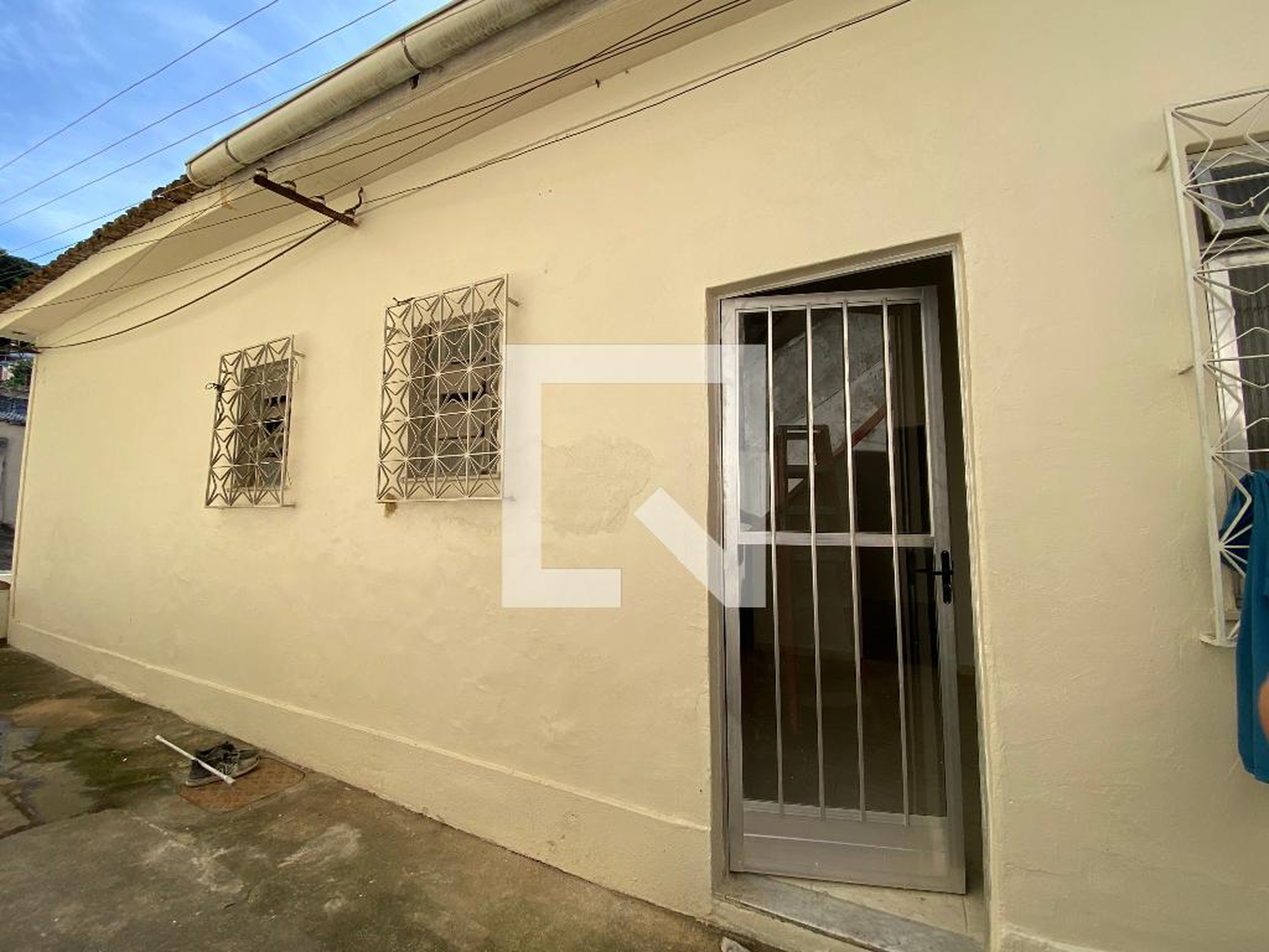 Fachada Condomínio em Rua Martins Júnior, 13