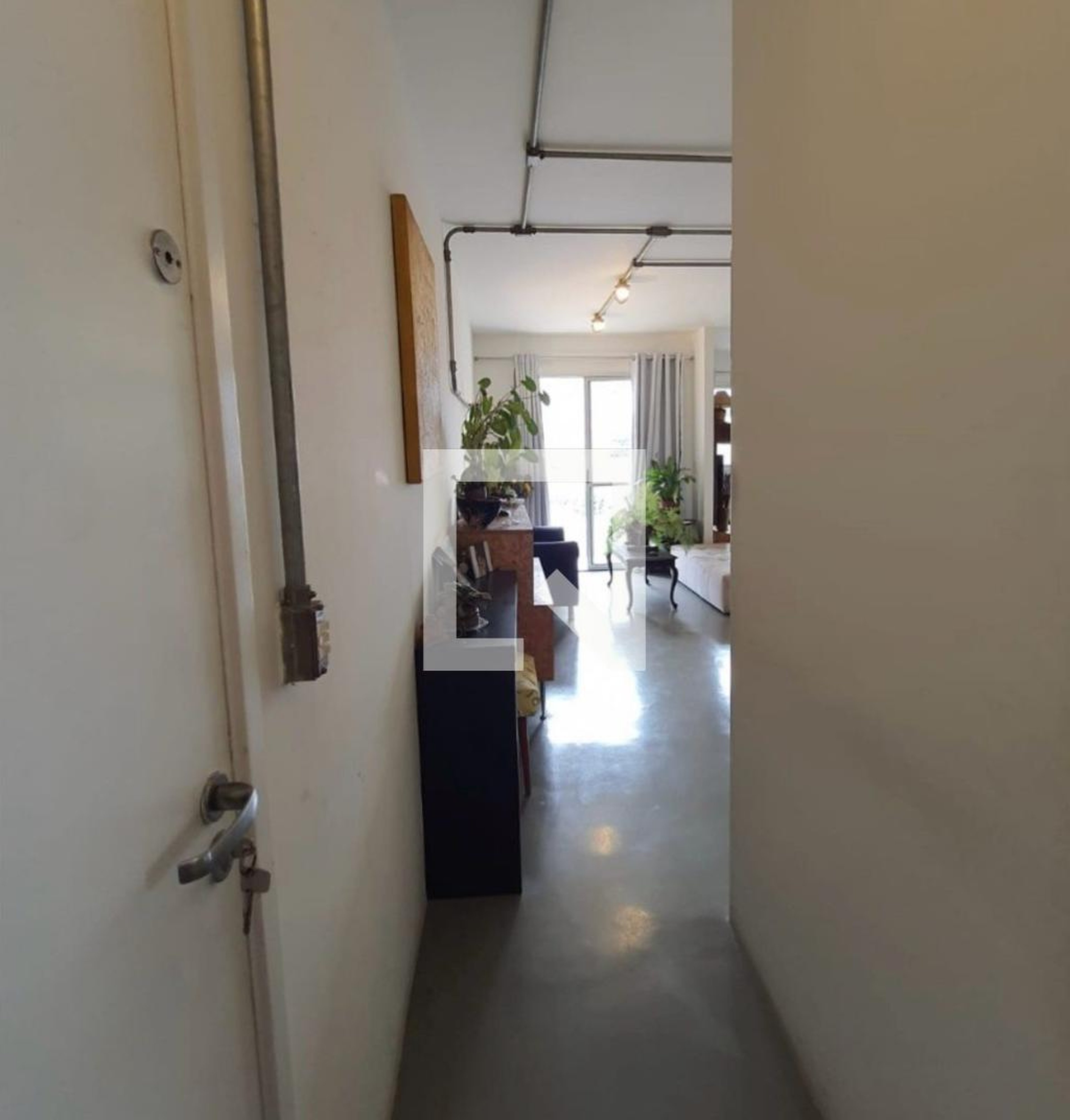 Entrada Condomínio em Rua Abagiba, 914