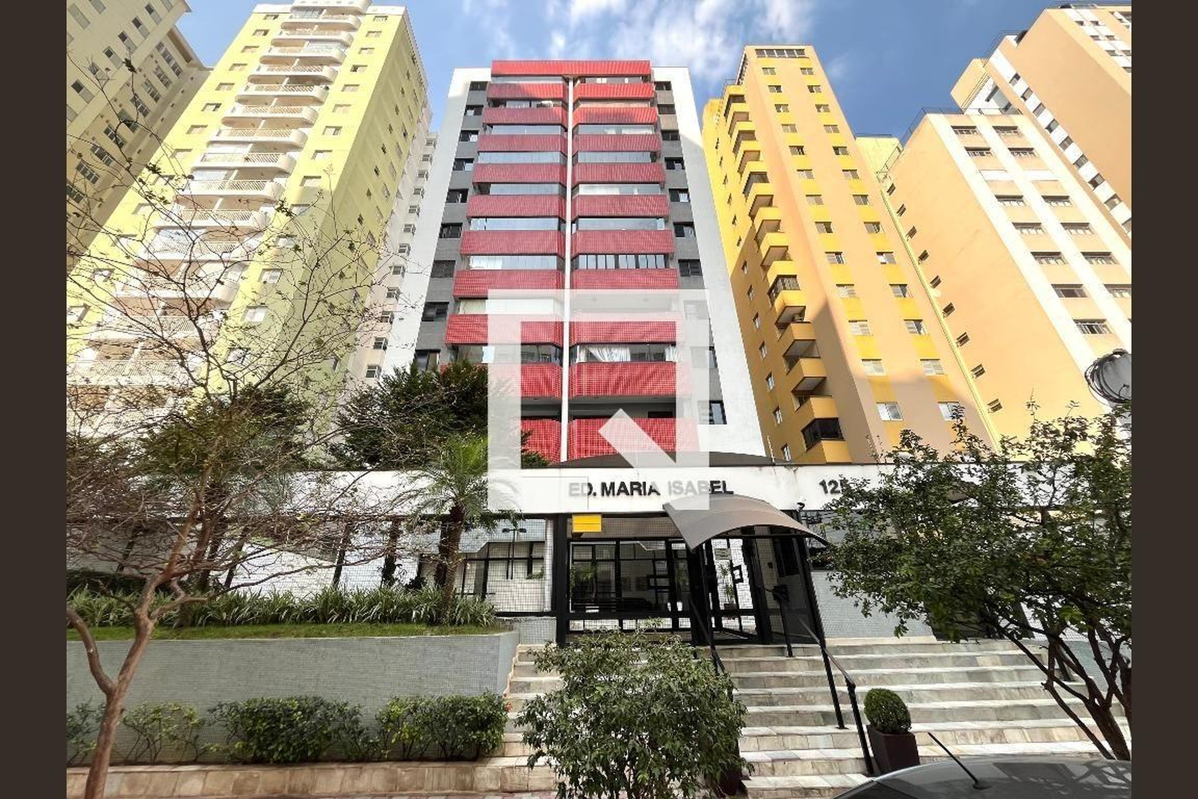 Fachada Edifício Marina Isabel