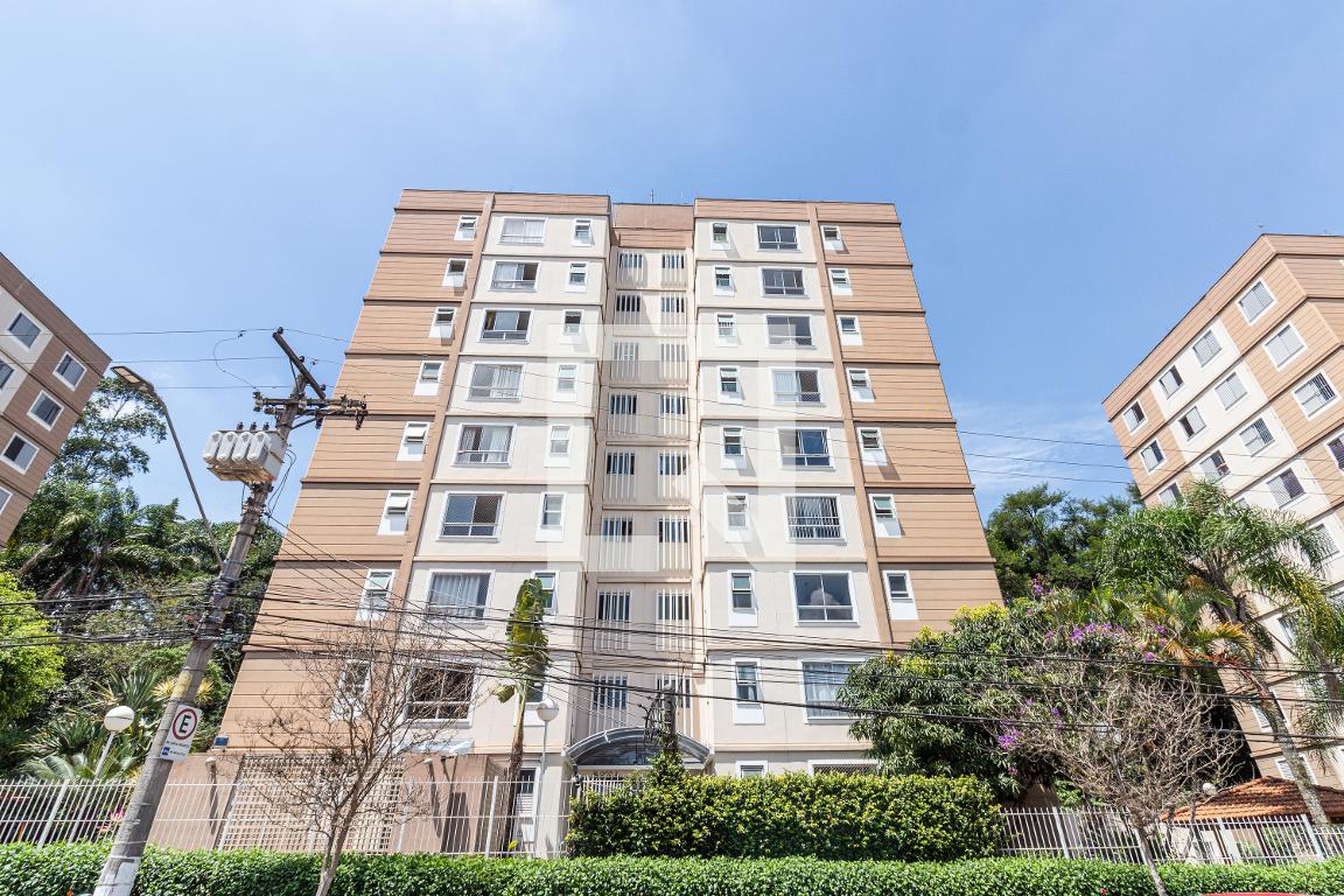 Fachada Condomínio em Rua Bento de Barros, 213