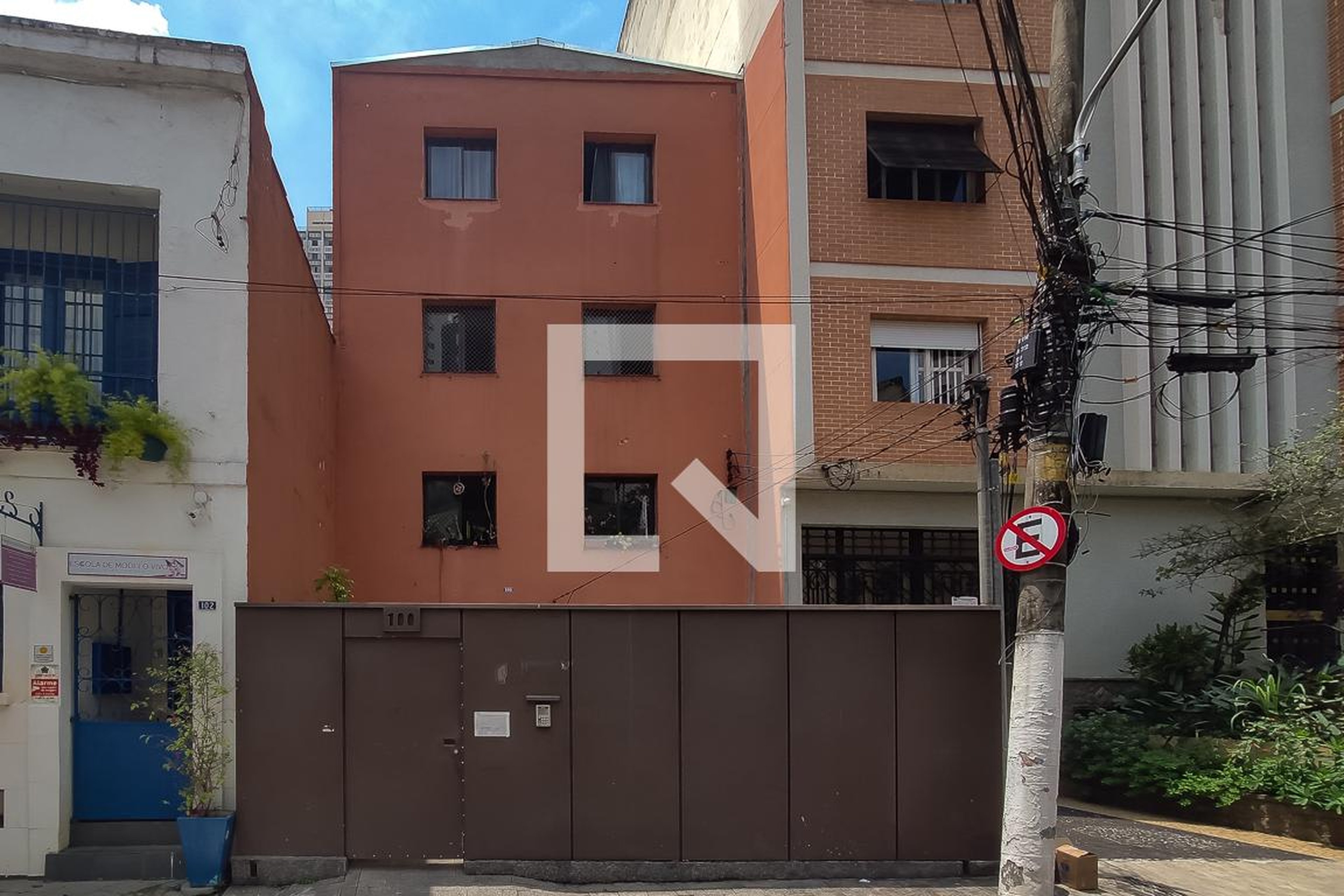 Fachada Edifício Andrea Coimbra