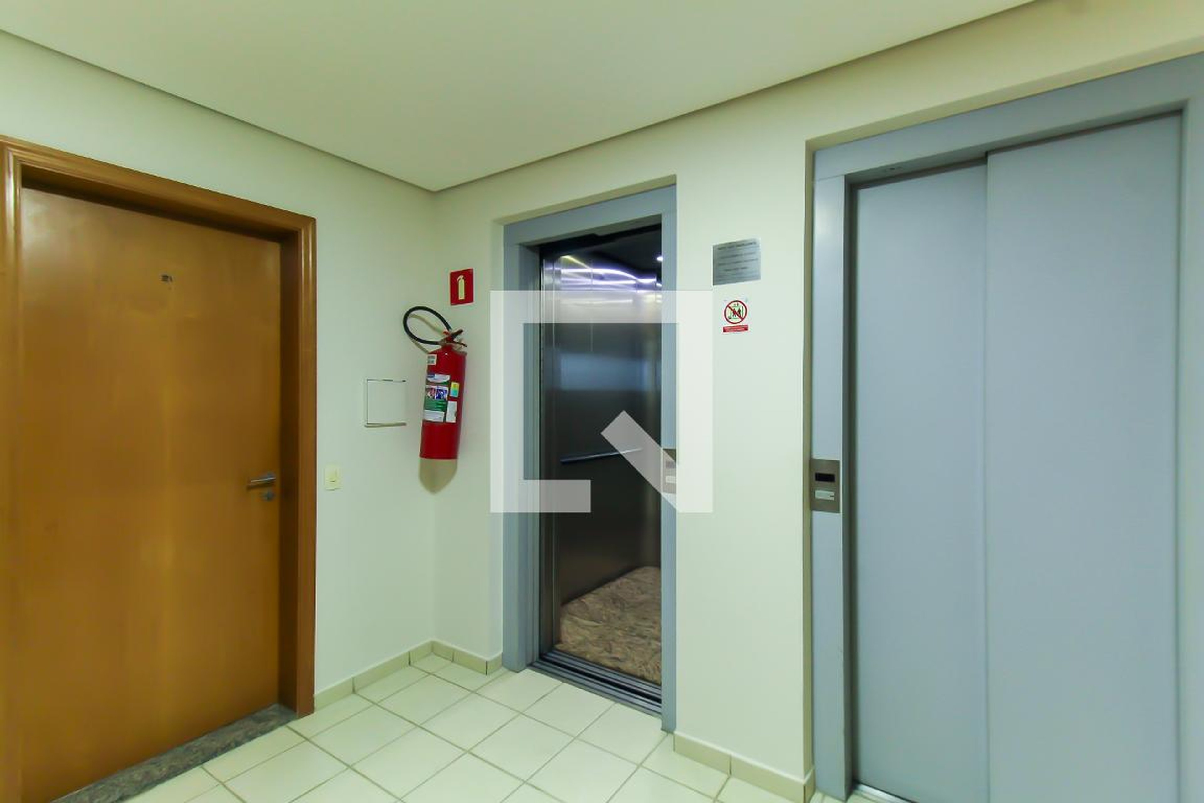 Elevador - Leonardo da Vinci