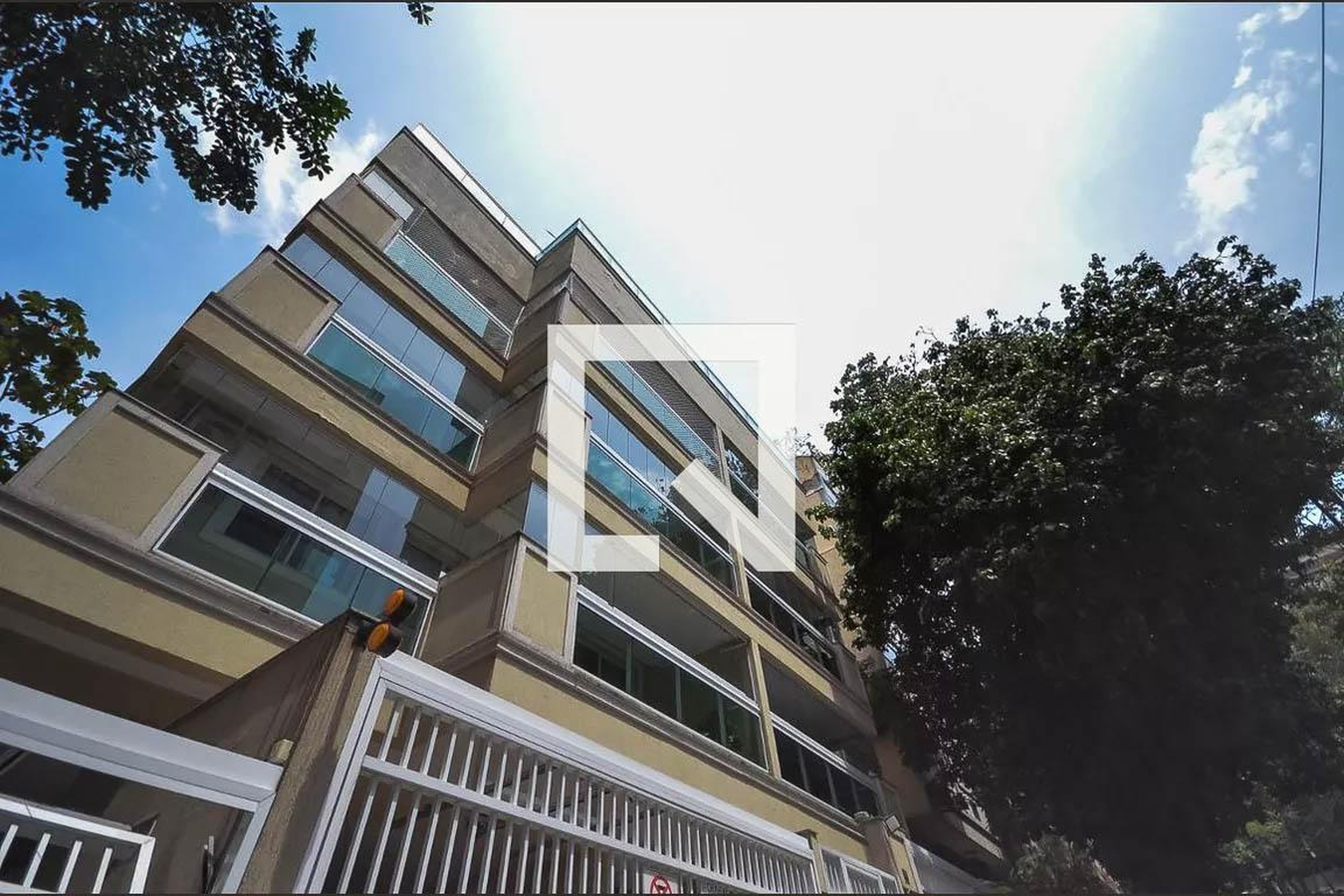 Fachada Condomínio Duquesa Maria Amália