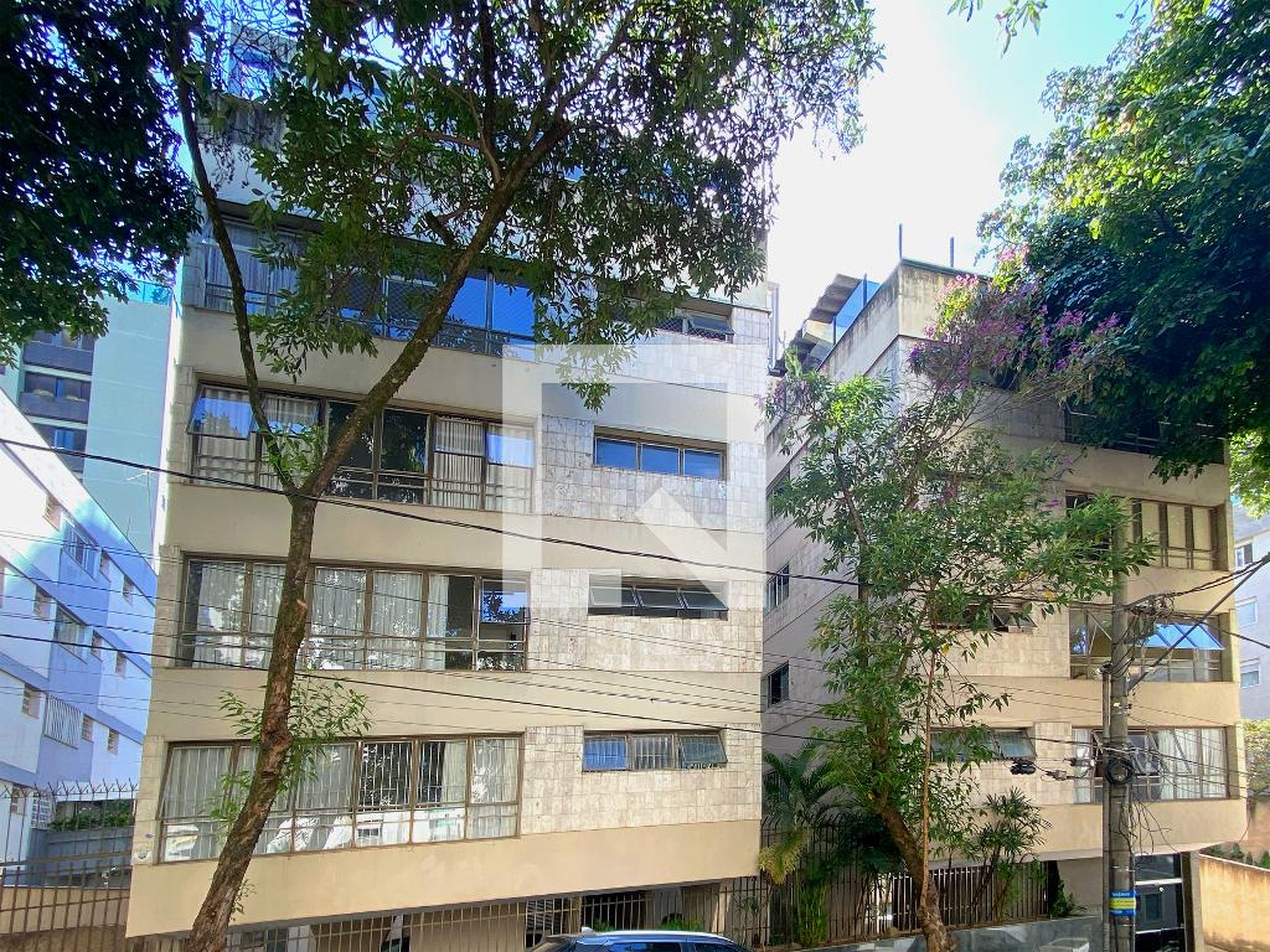 Fachada Condomínio em Rua Samuel Pereira, 150