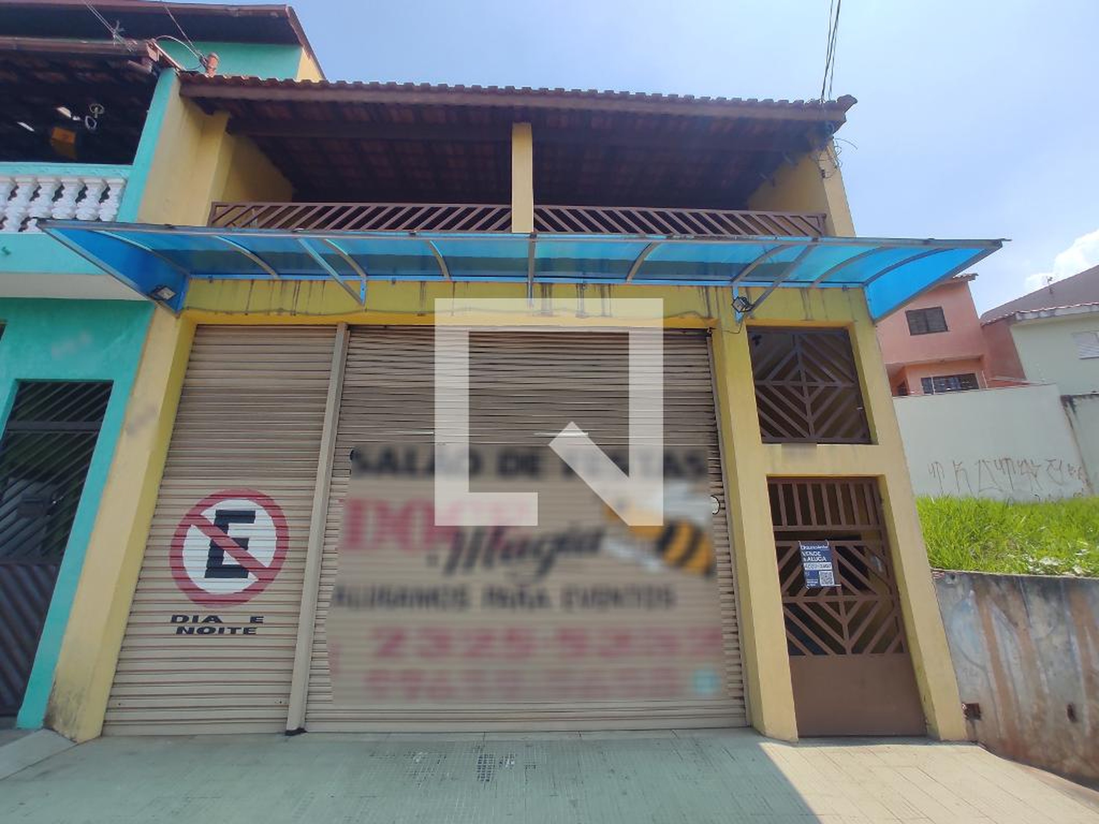 Fachada Condomínio em Rua Otávio Cândido, 350