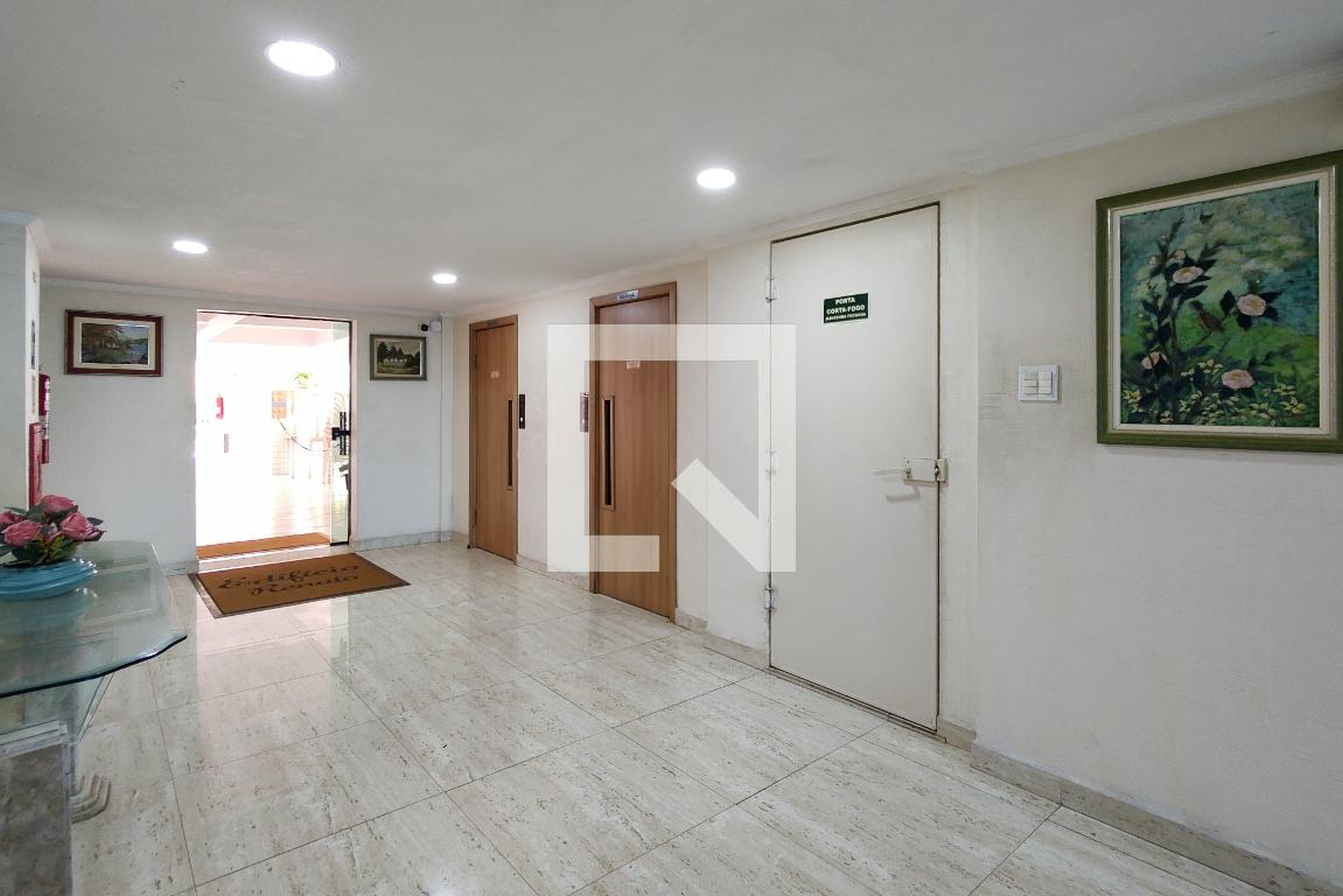 Hall de entrada - Renato