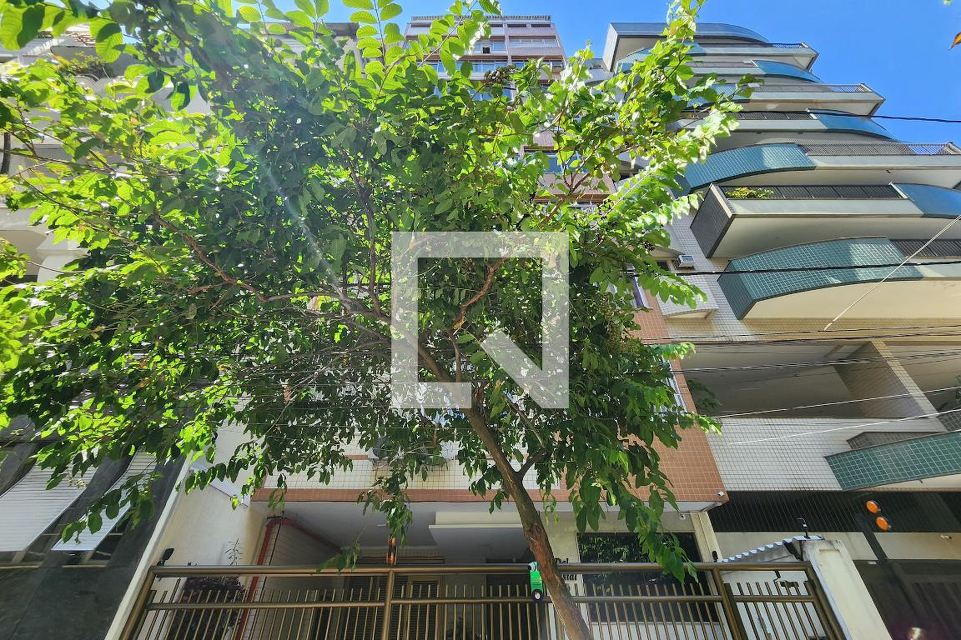 Fachada Condomínio Del Cristal