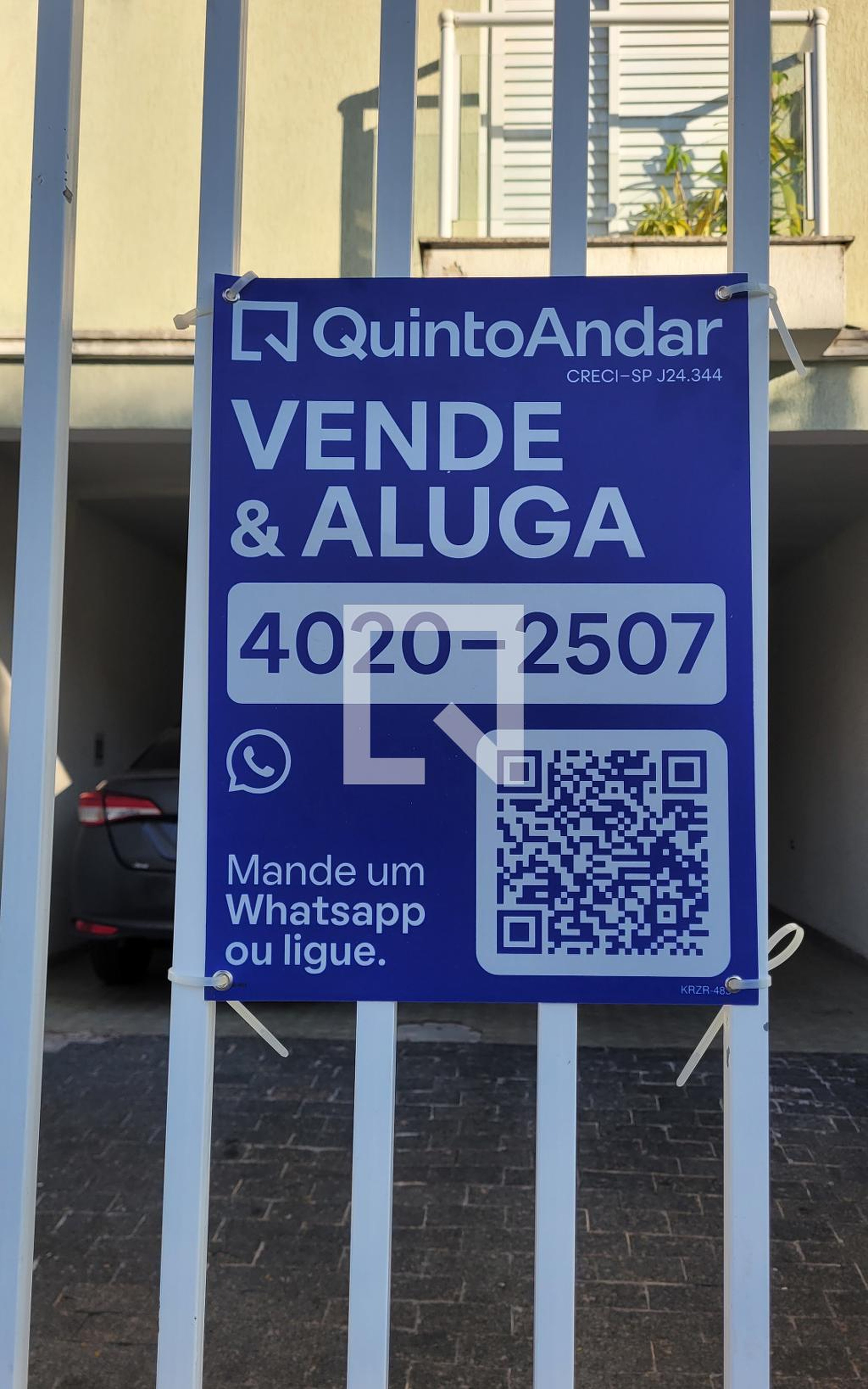 Fachada Condomínio em Rua Professor Charcot, 38