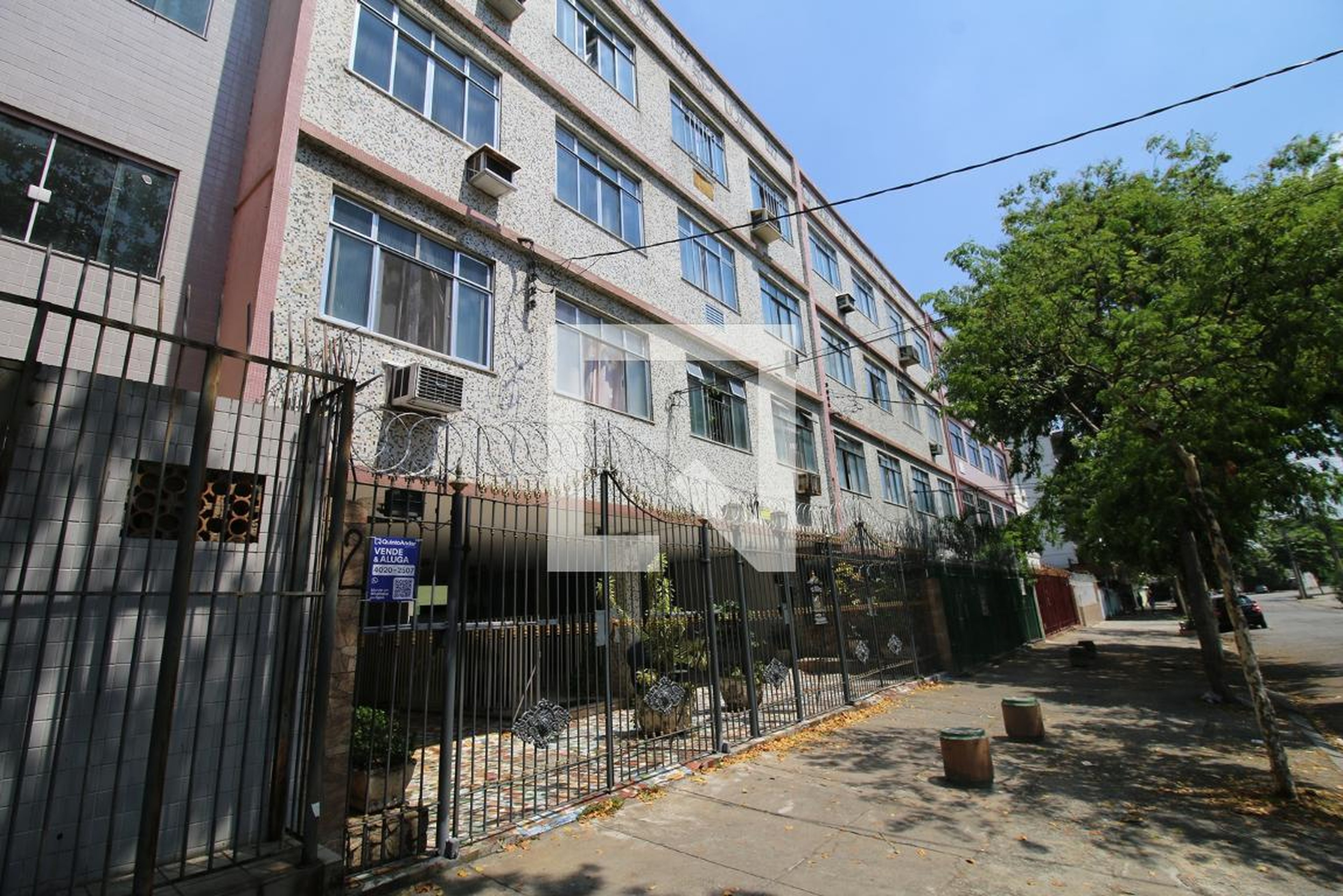 Fachada do Prédio Condomínio or