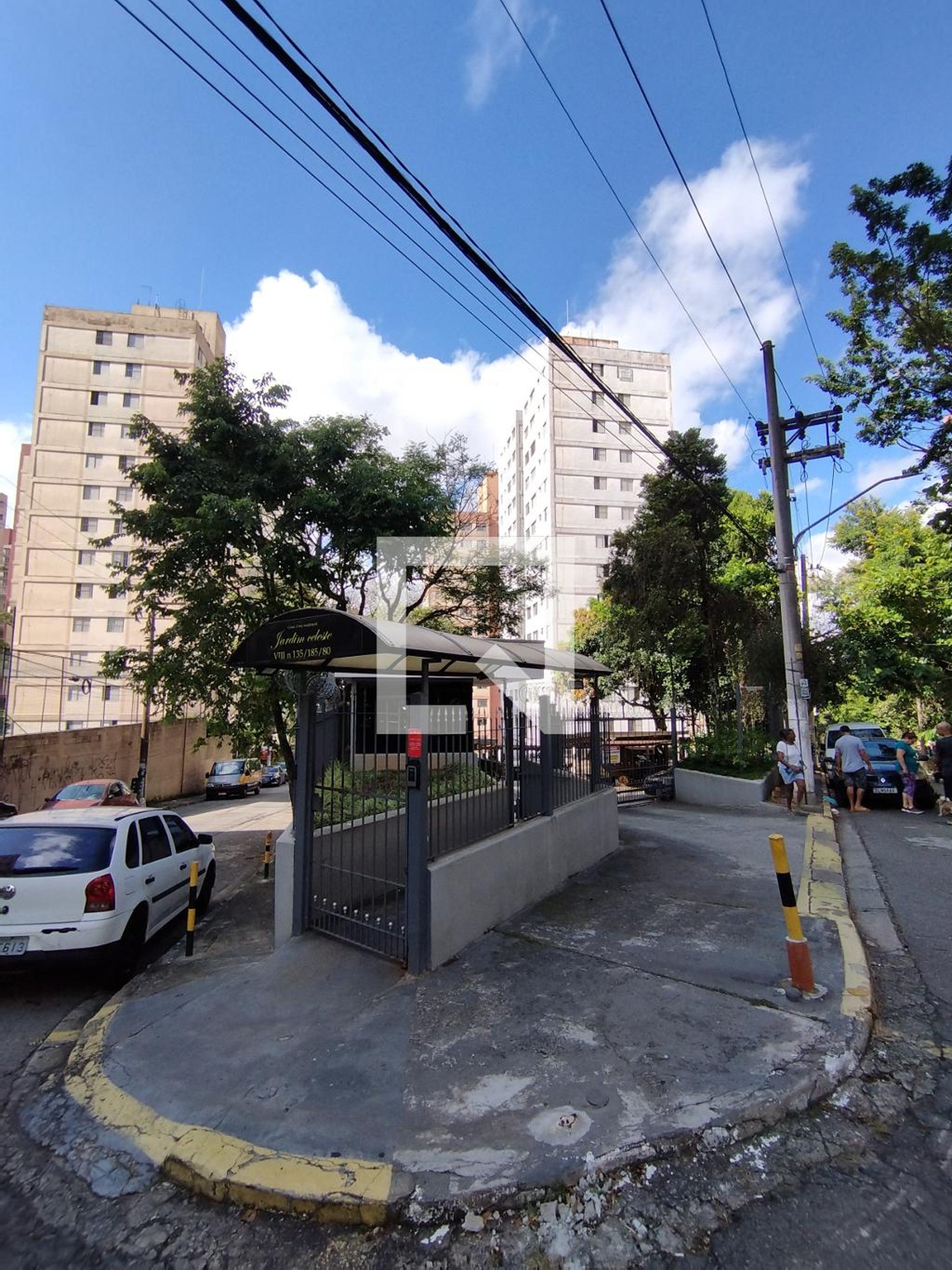 Fachada Condomínio Conj Residencial Jardim Celeste