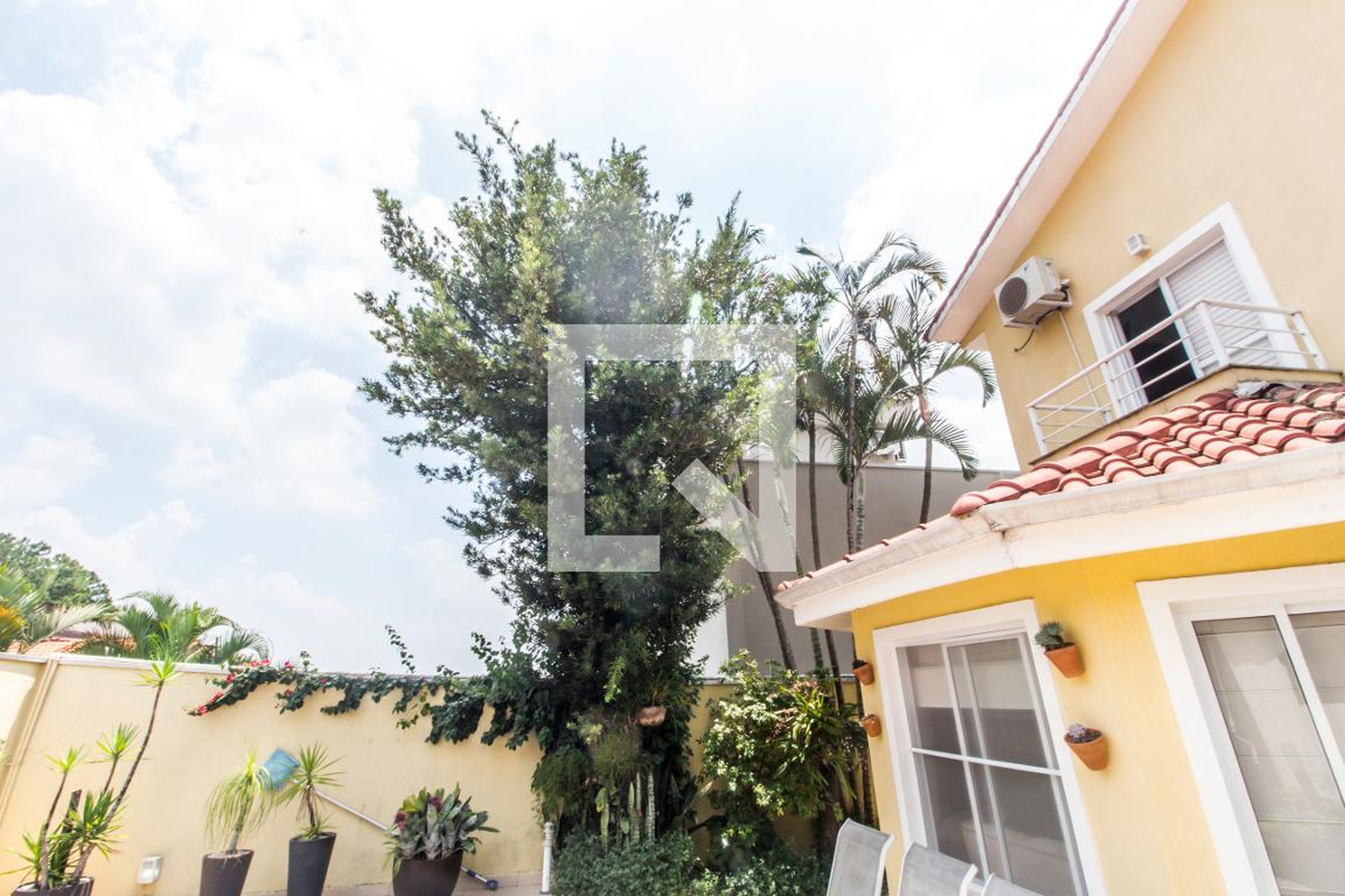 Fachada Condomínio em Alameda Rio Claro, 152