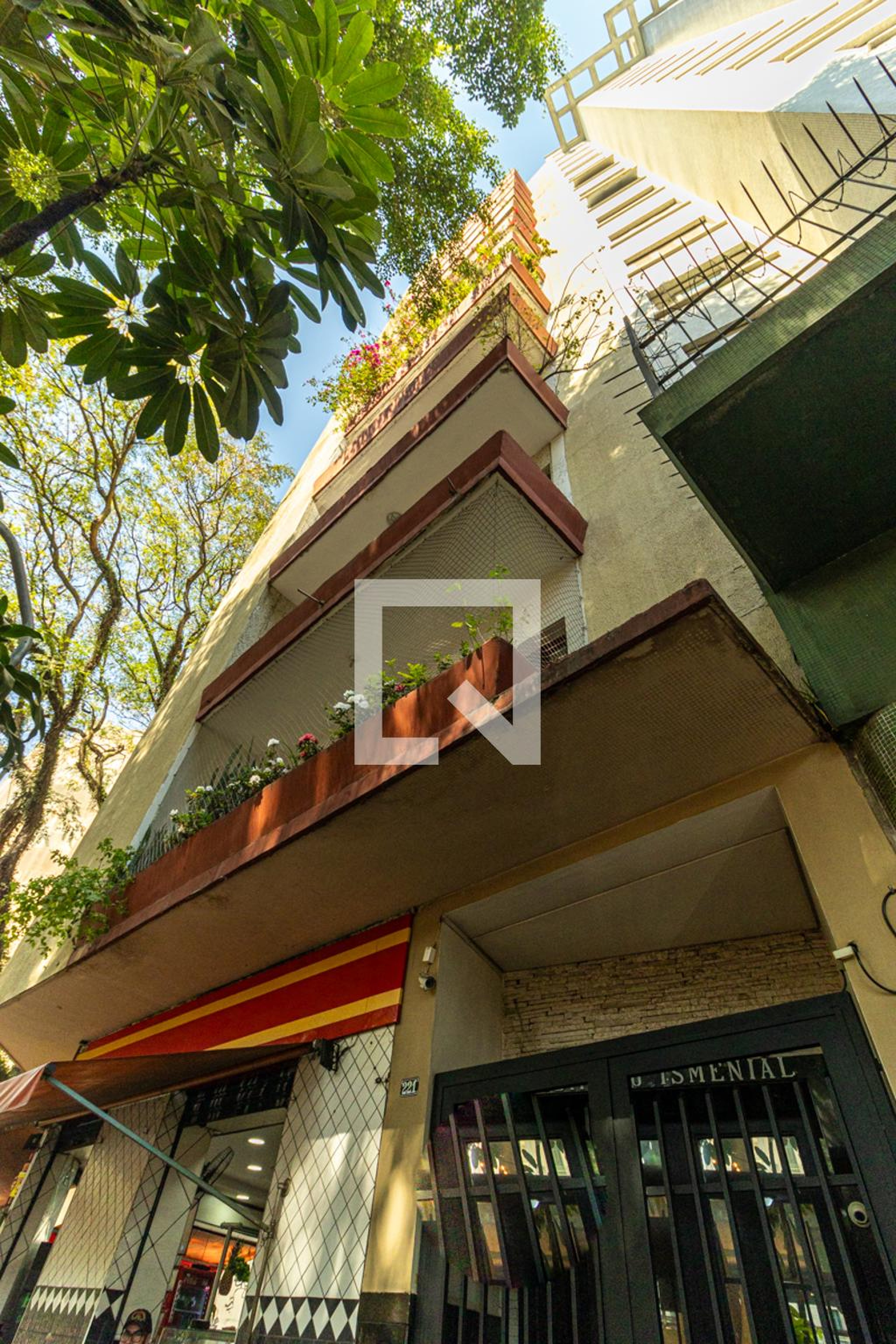 Fachada Edifício Ismenial