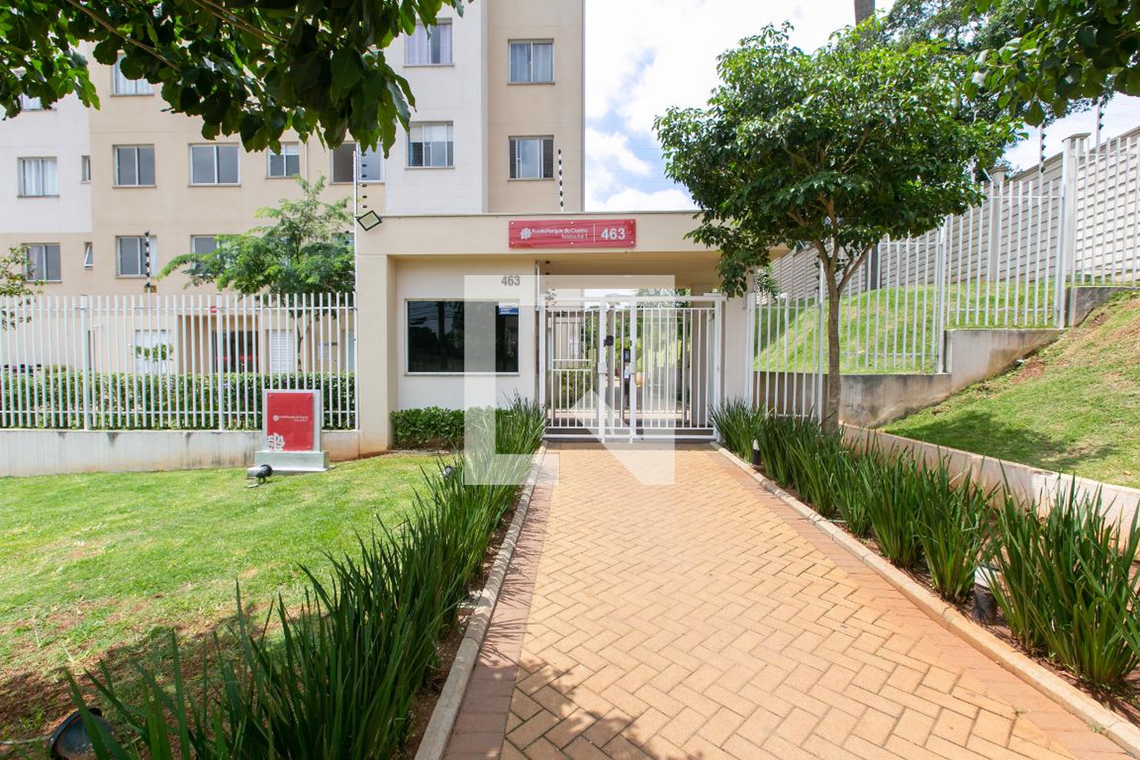 Fachada do Condomínio Residencial Plano&Parque do Carmo  Iososuke I