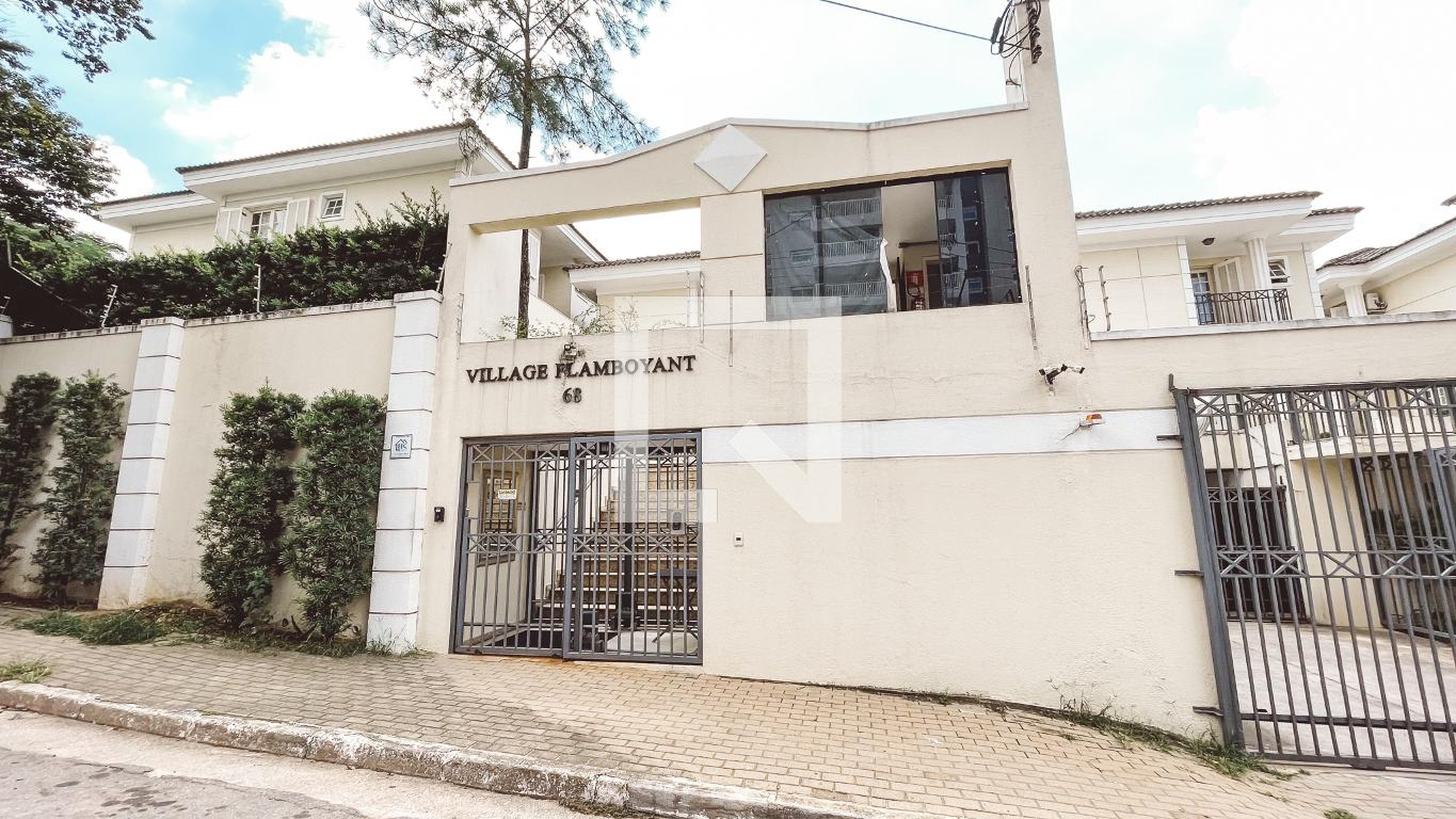 Fachada Condomínio Village Flamboyant