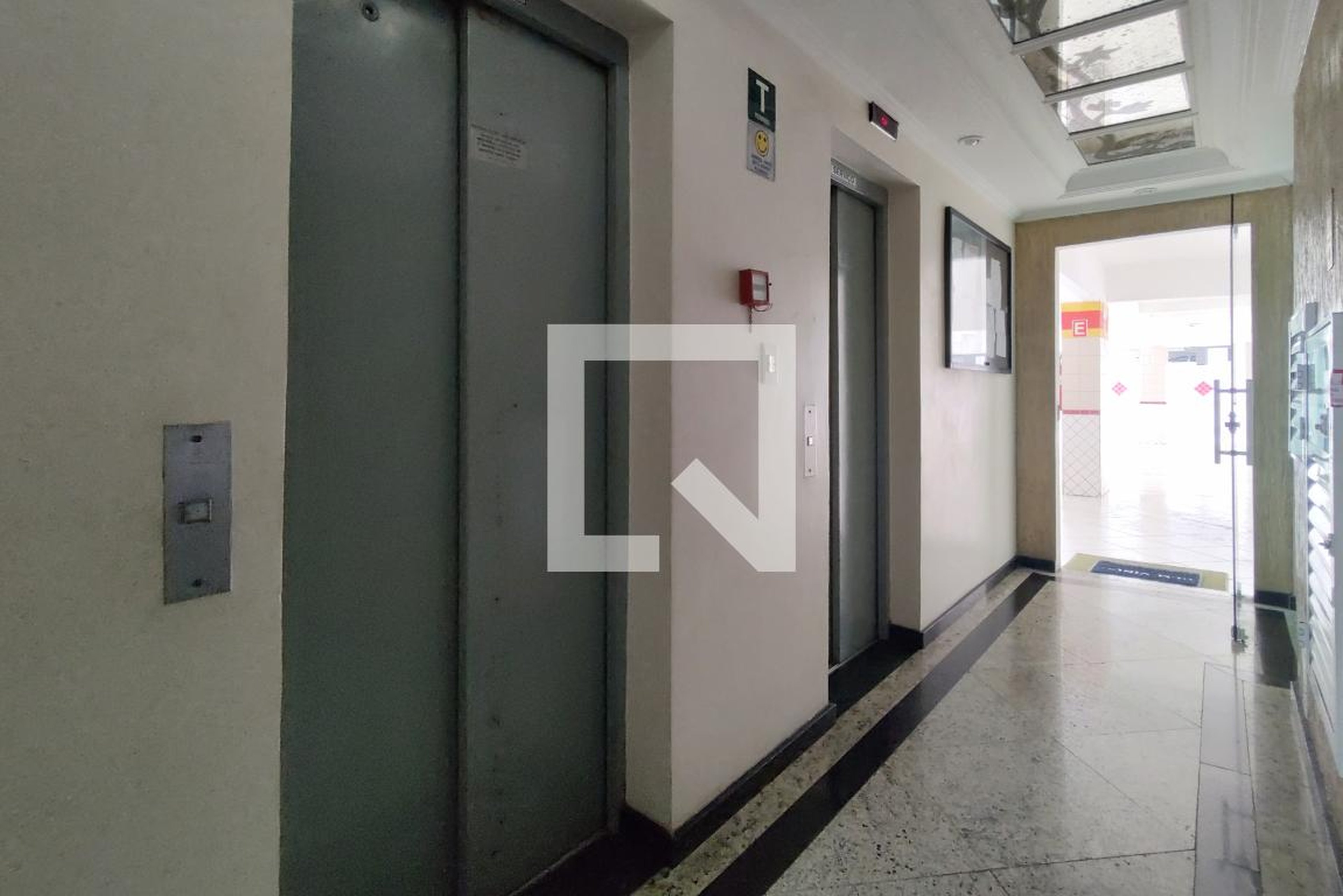 Elevador - Edifício Res. Santa Anastácia