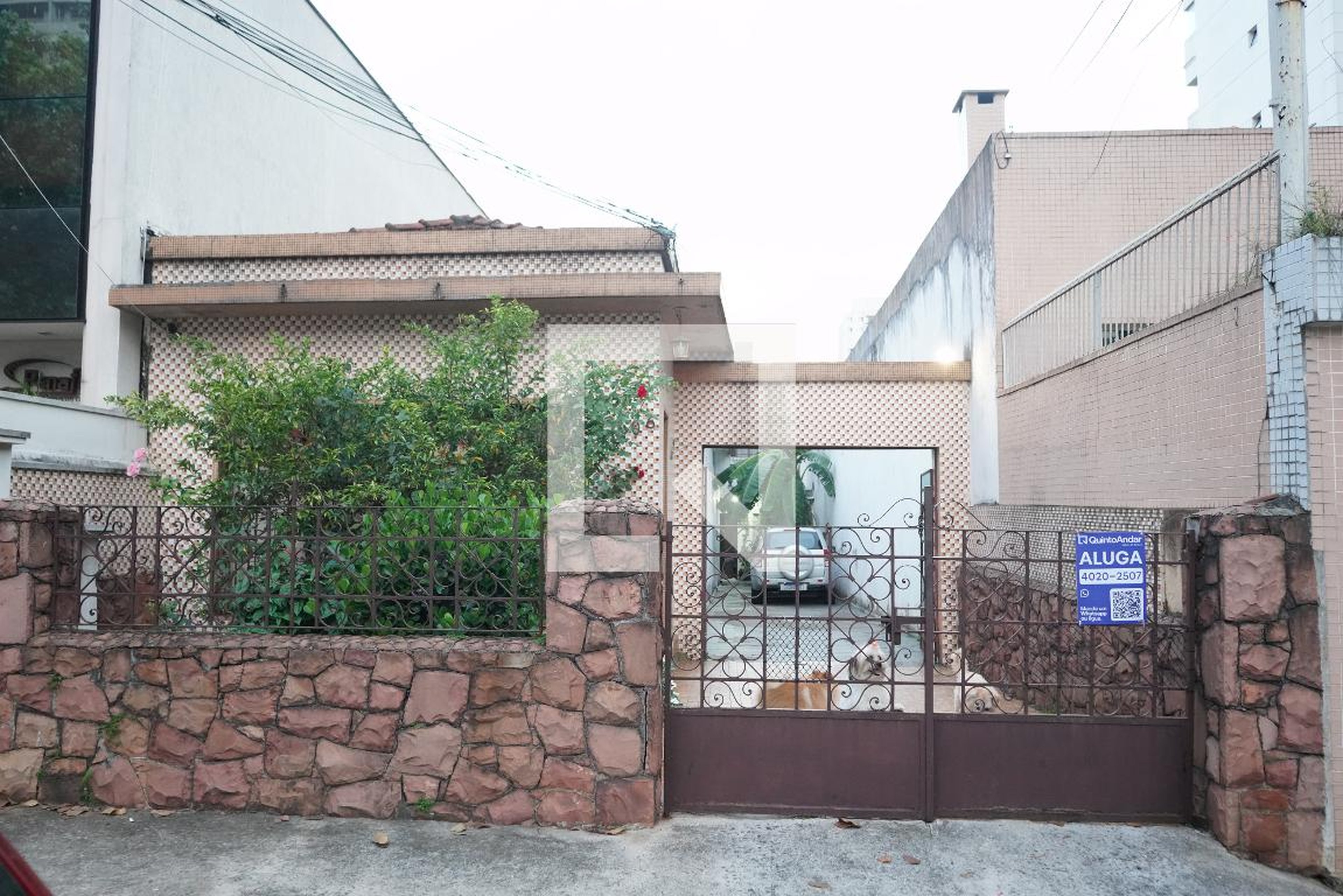 Fachada Condomínio em Rua Madre de Deus, 406