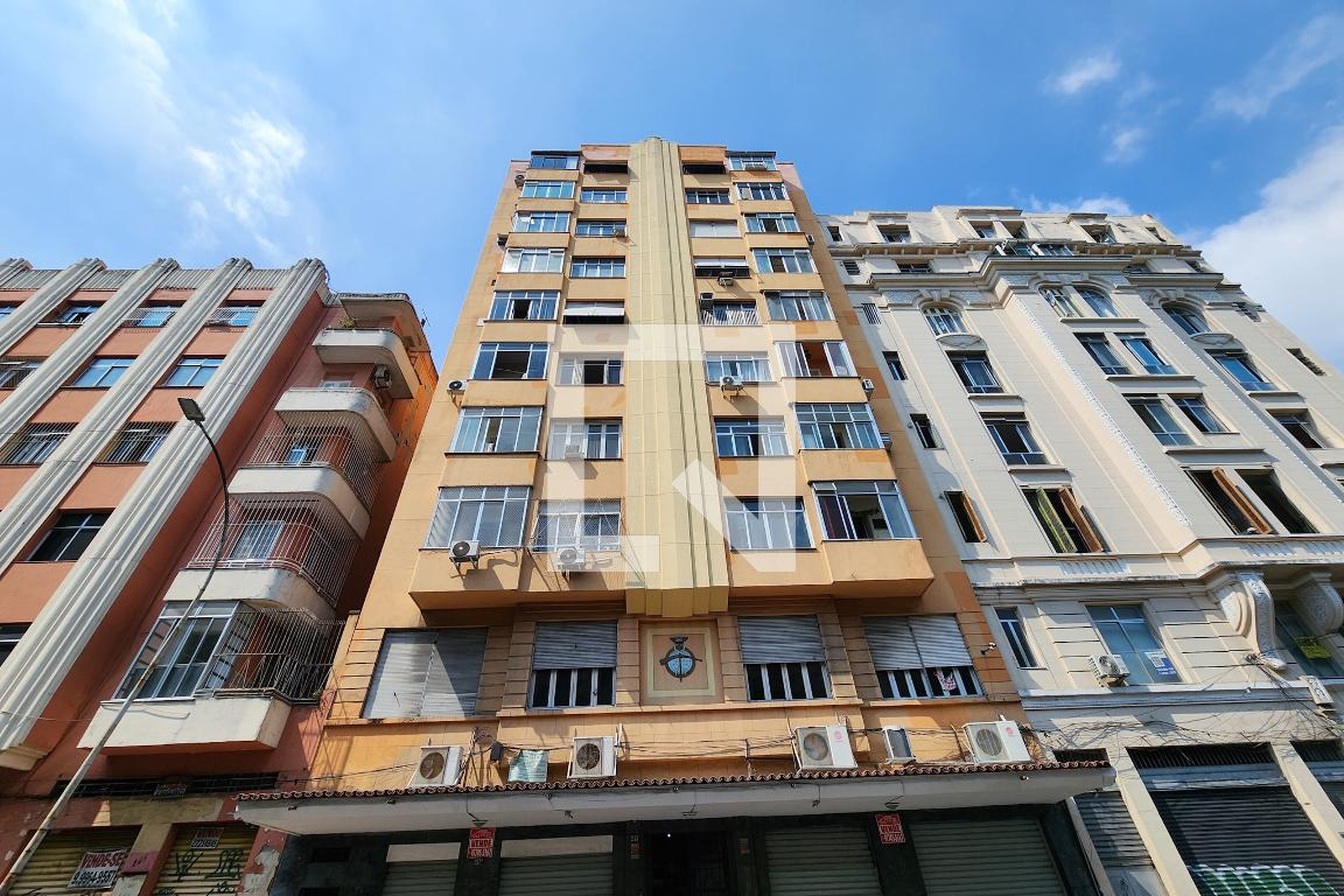 Fachada Condomínio em Travessa Men de Sá, 247