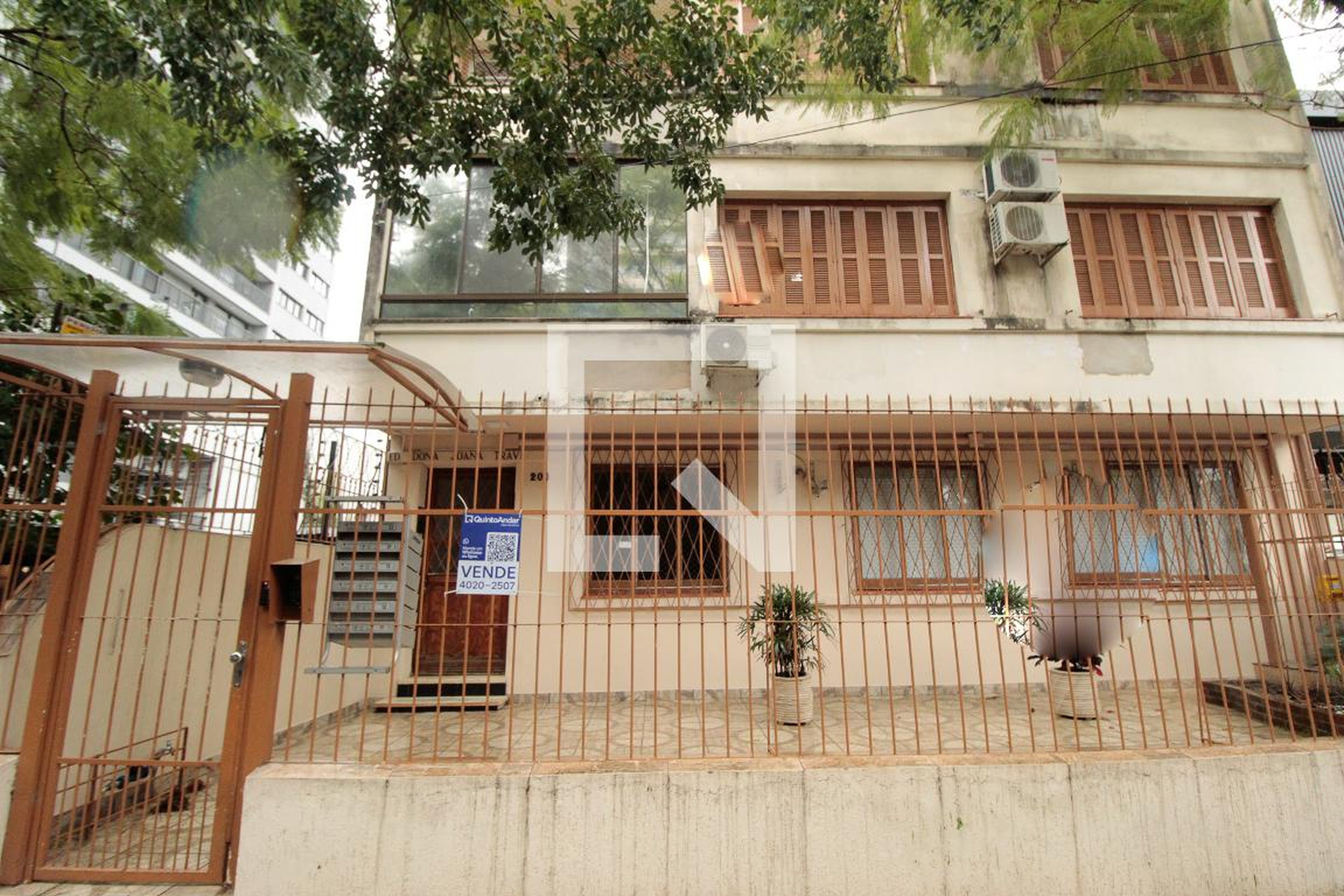 Fachada Condomínio em Rua Mata Bacelar, 200