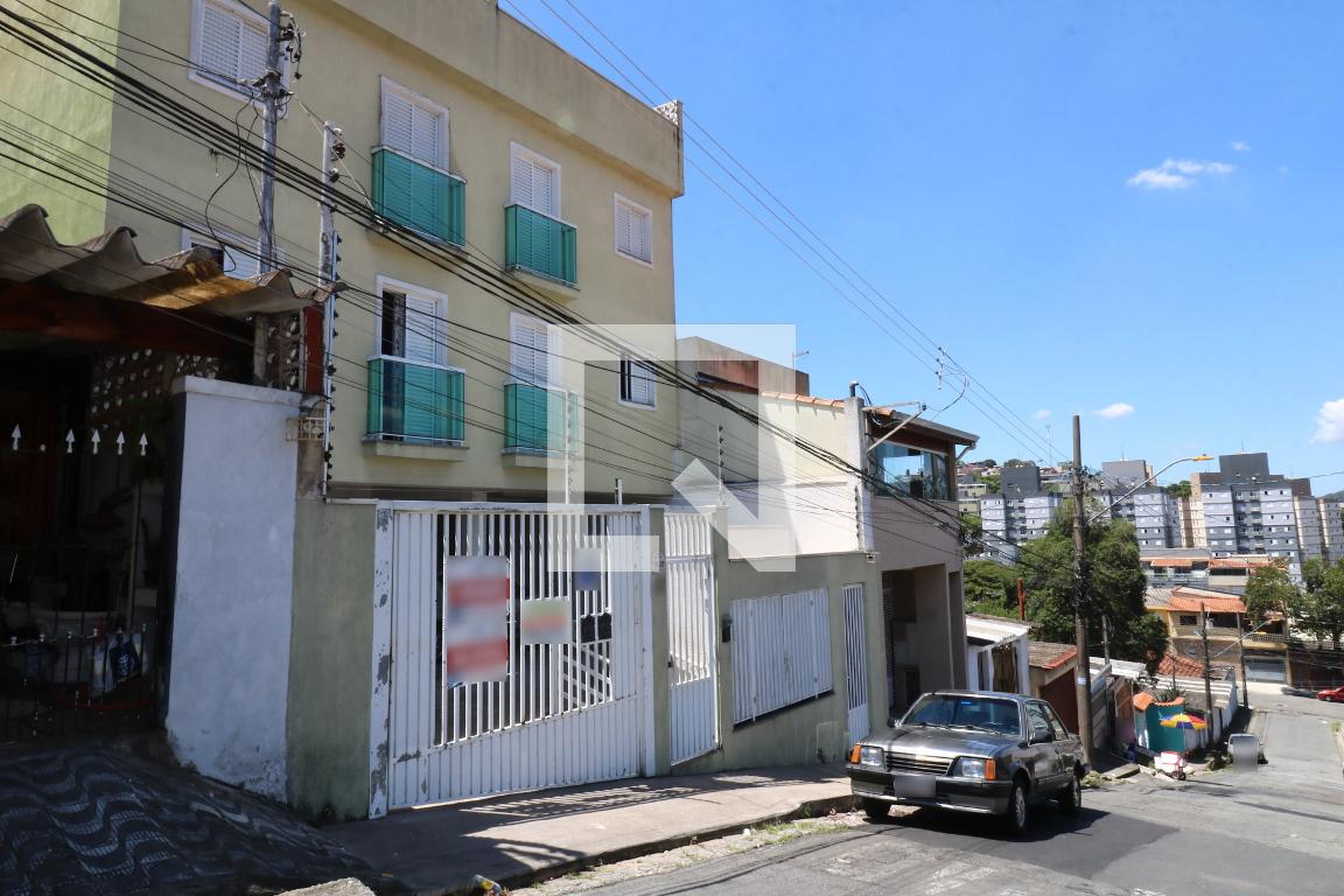 Fachada Condomínio em Rua João Luso, 269