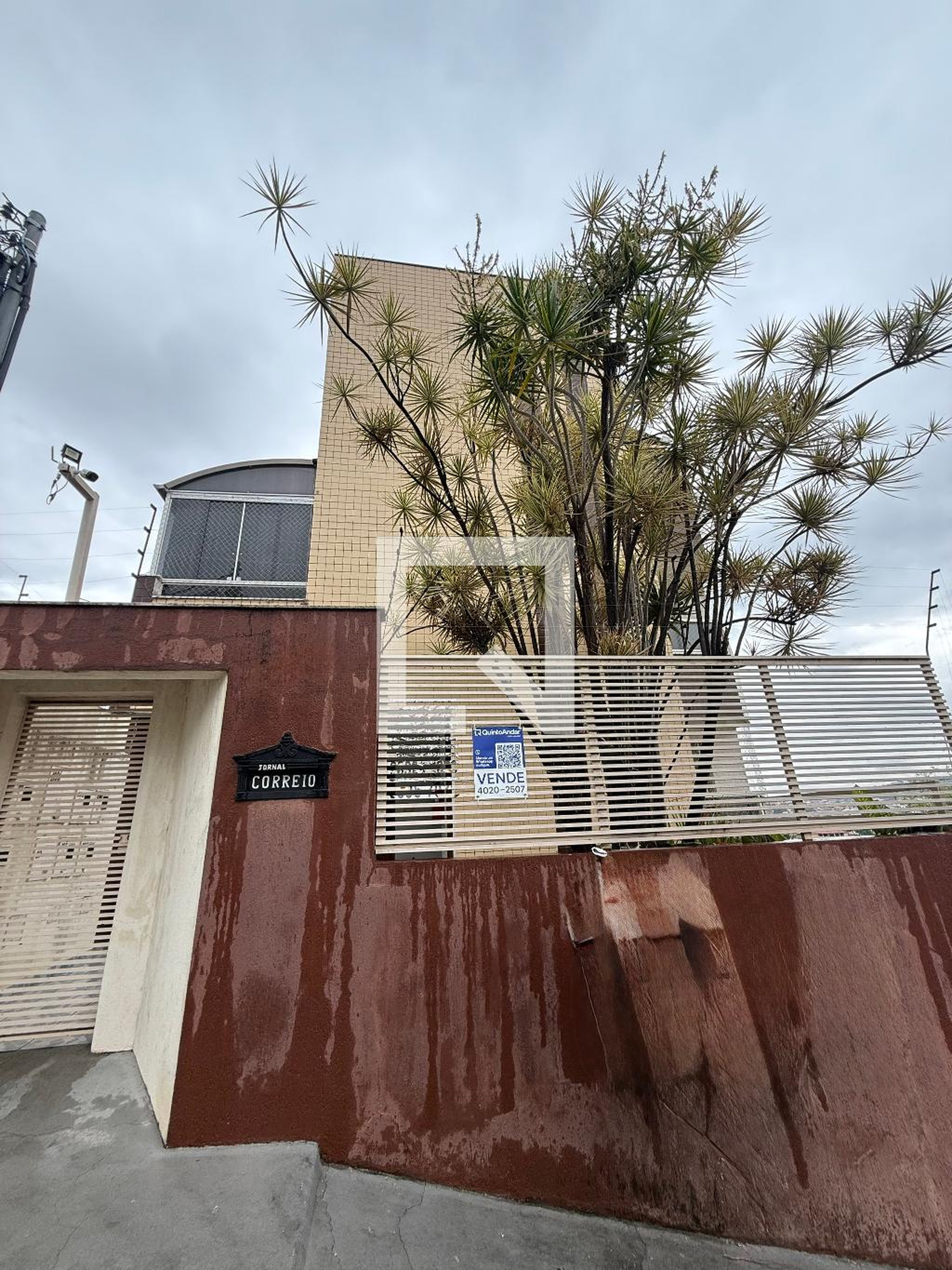 Fachada Condomínio em Rua José Horta Costa, 185